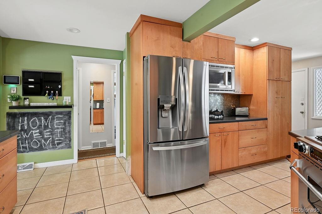 MLS Image #17 for 5402 e warren avenue,denver, Colorado