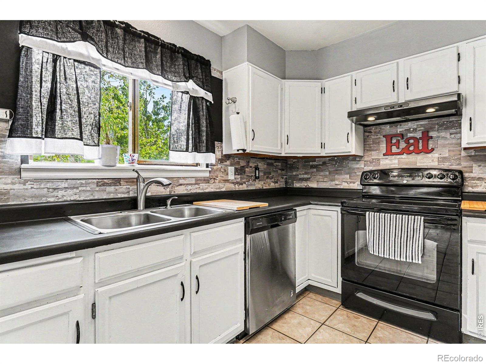 MLS Image #13 for 1037  deer creek lane,fort collins, Colorado