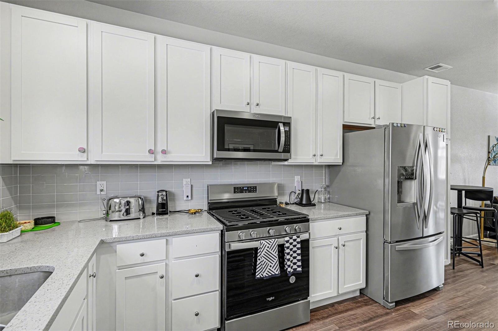 MLS Image #6 for 6998  ipswich court ,castle pines, Colorado