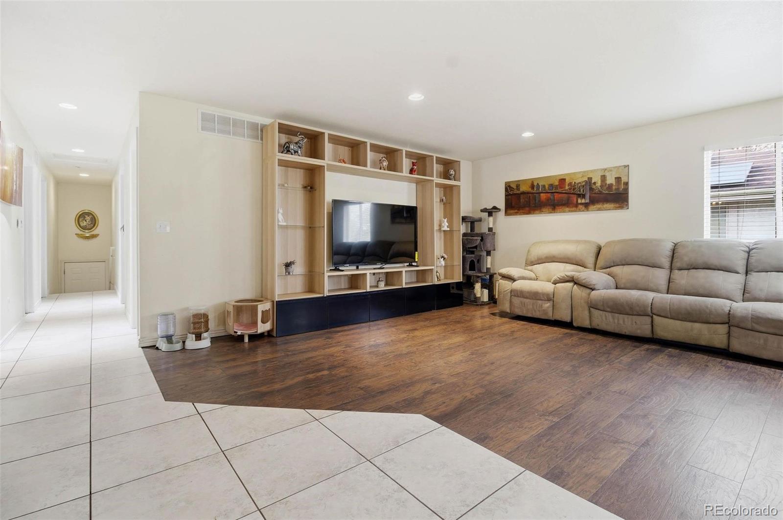 MLS Image #4 for 5133  milwaukee street,denver, Colorado
