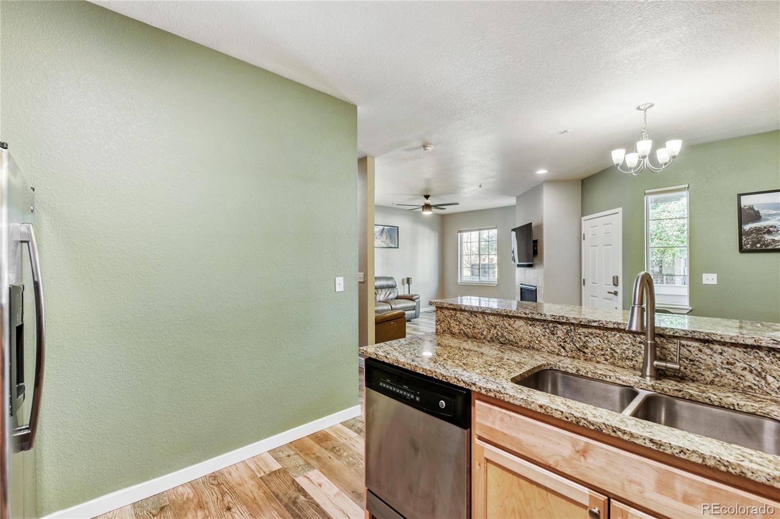 MLS Image #10 for 12852 n jasmine street,thornton, Colorado