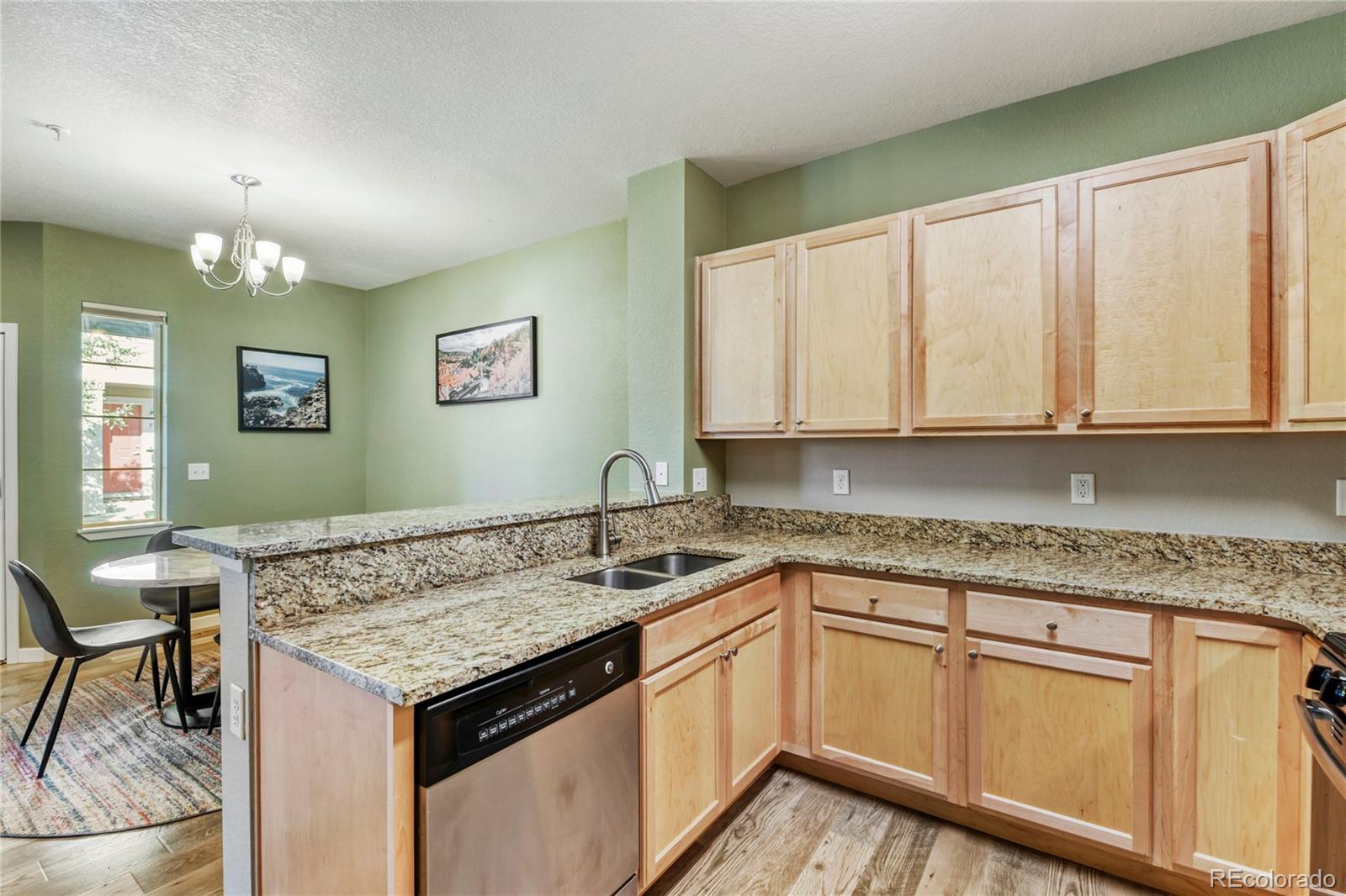 MLS Image #8 for 12852 n jasmine street,thornton, Colorado