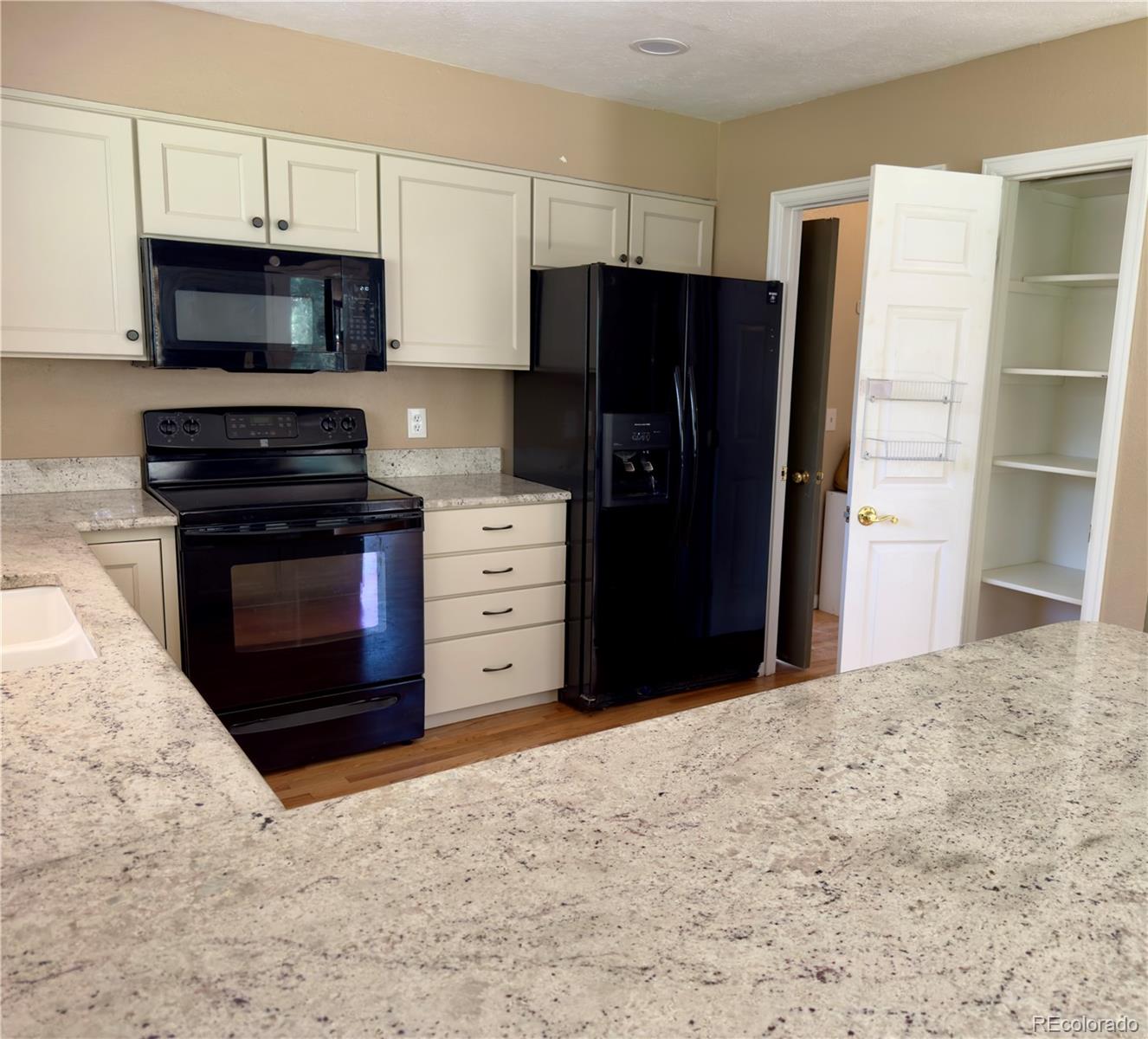 MLS Image #11 for 3750 e kettle avenue,centennial, Colorado