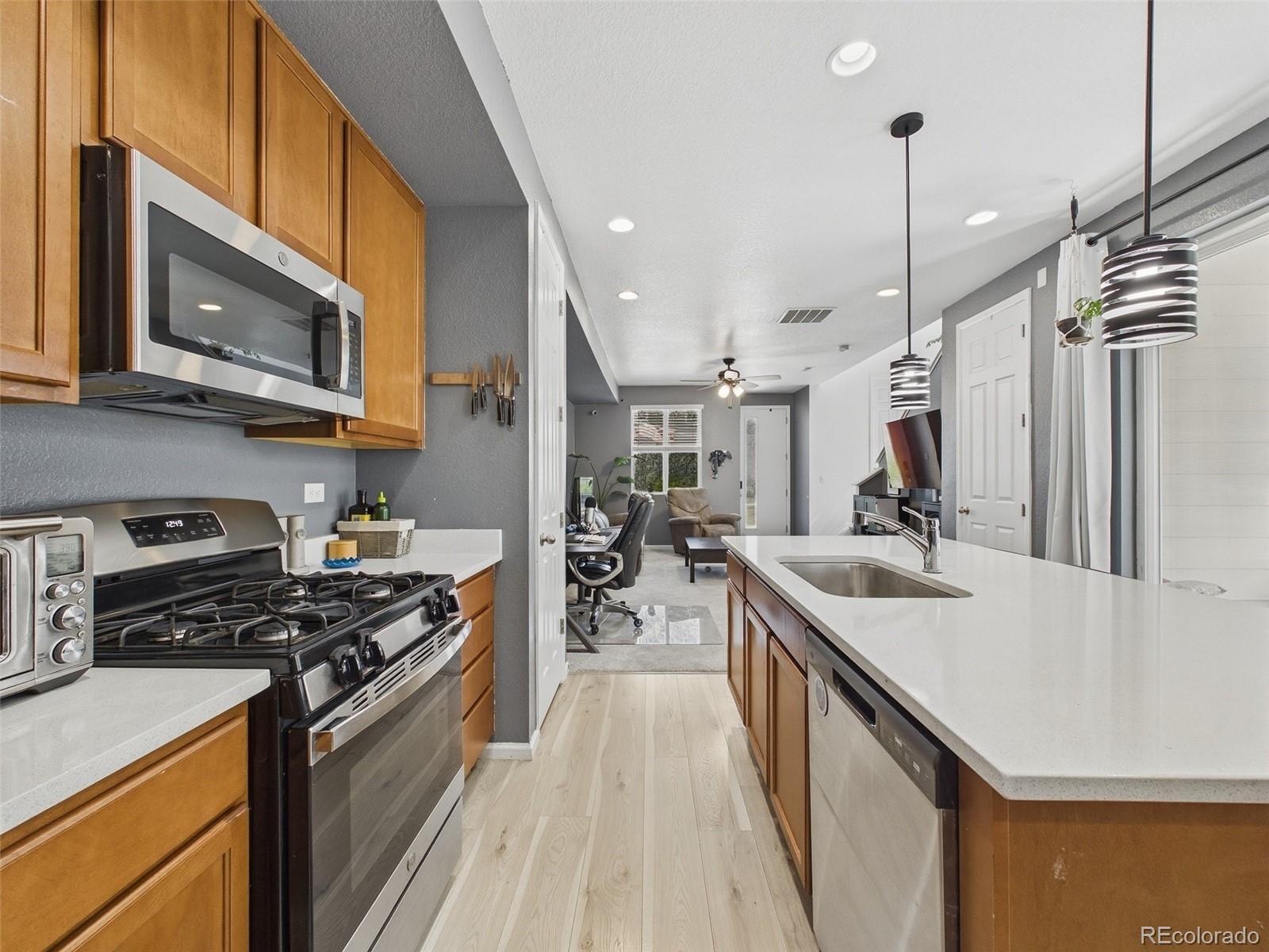 MLS Image #4 for 23526 e 5th place ,aurora, Colorado