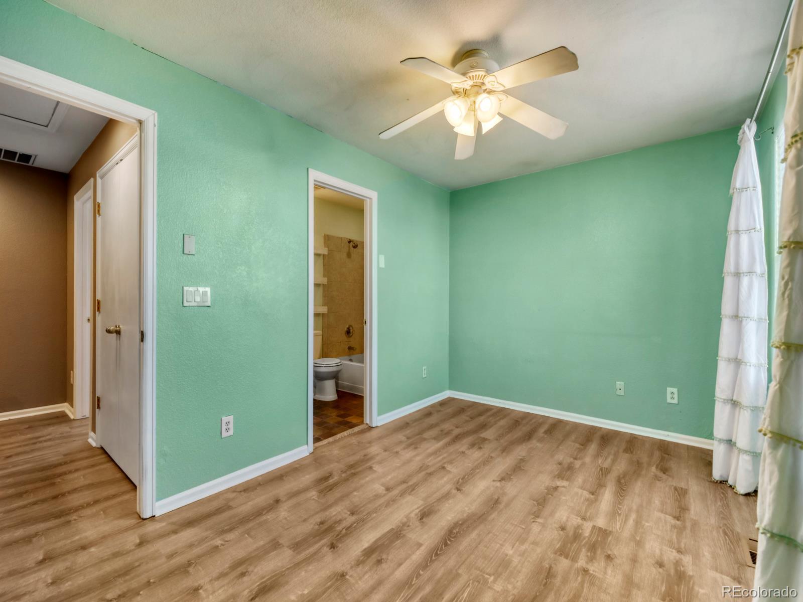 MLS Image #22 for 5527 e 100th way,thornton, Colorado