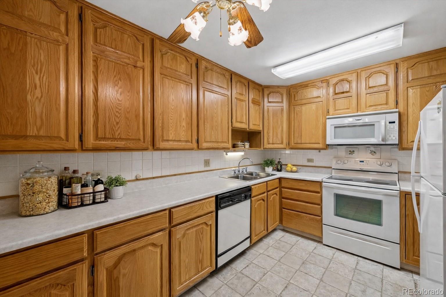 MLS Image #3 for 9625 e center avenue 5c,denver, Colorado