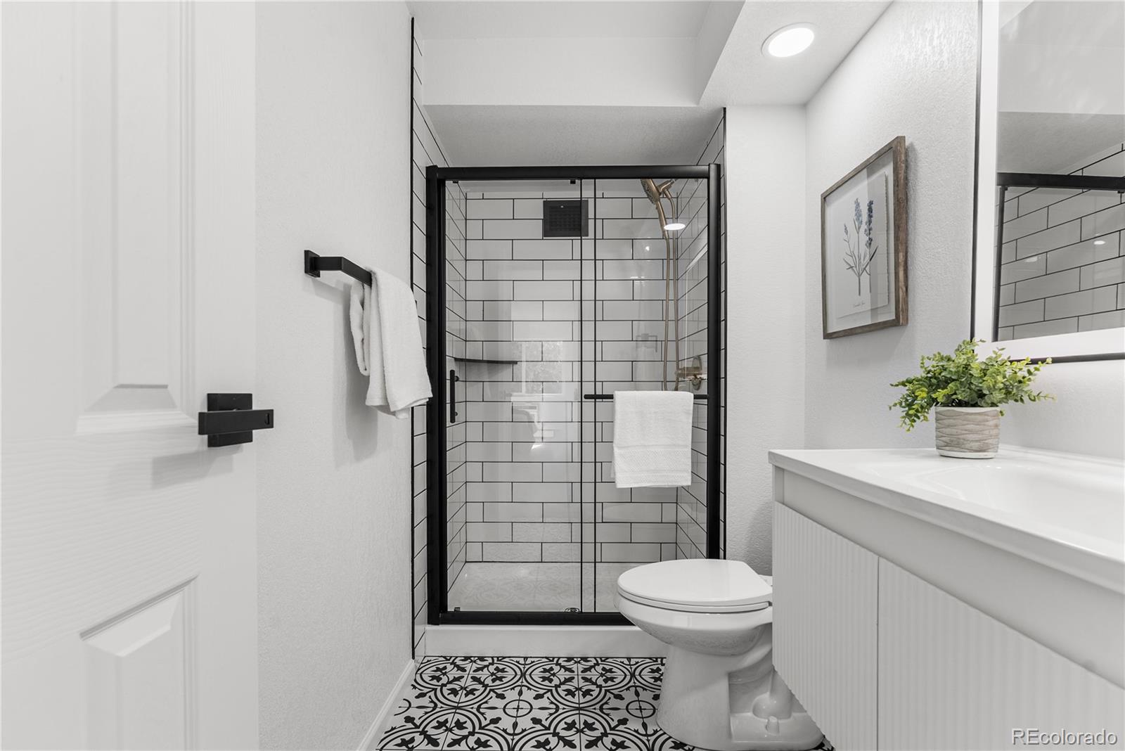 MLS Image #32 for 6940 e girard avenue,denver, Colorado