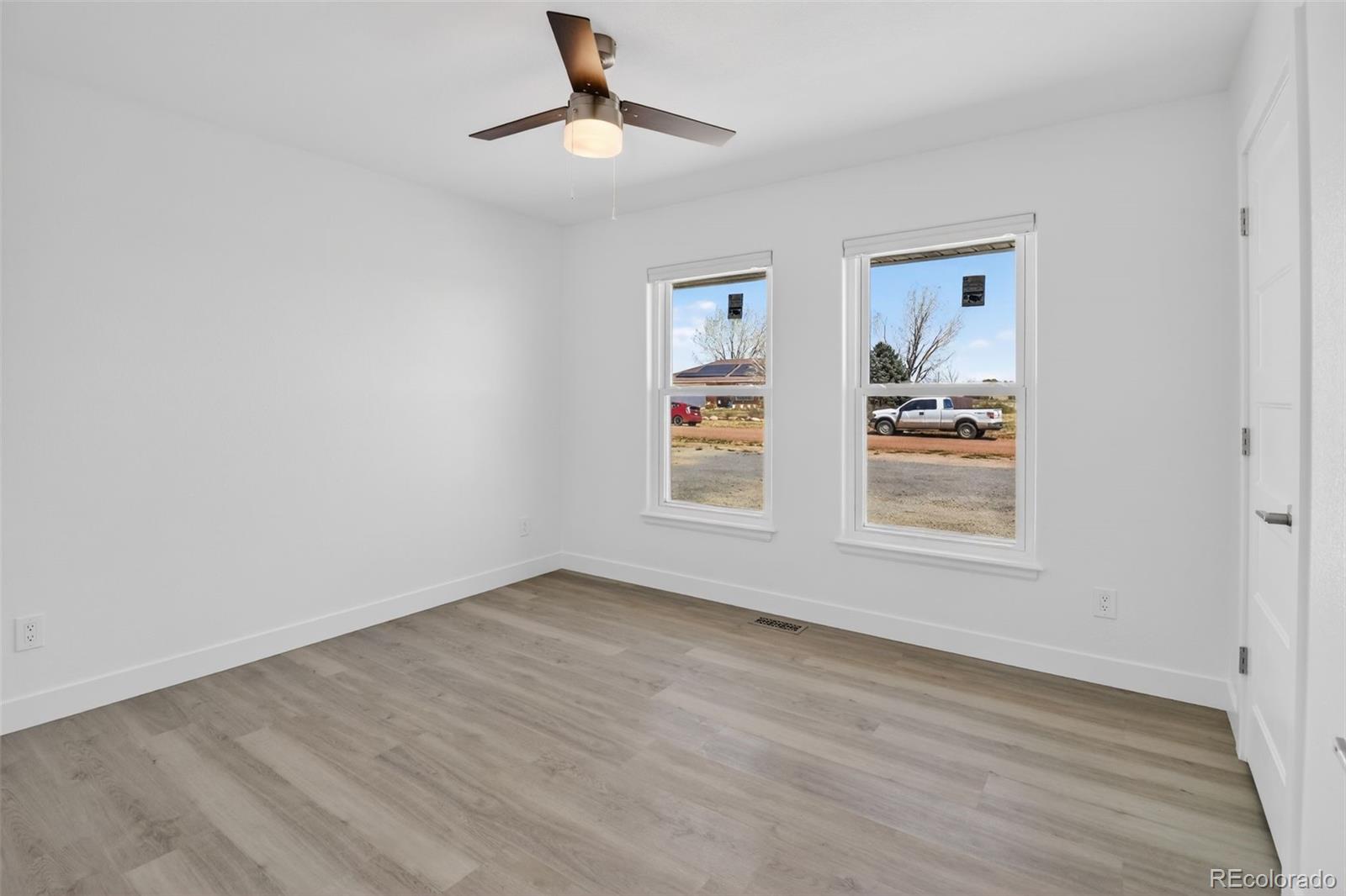 MLS Image #13 for 668 e milt drive,pueblo, Colorado