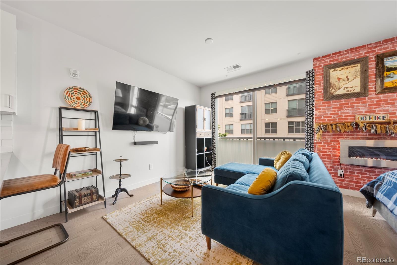 MLS Image #5 for 1898 s bannock street,denver, Colorado
