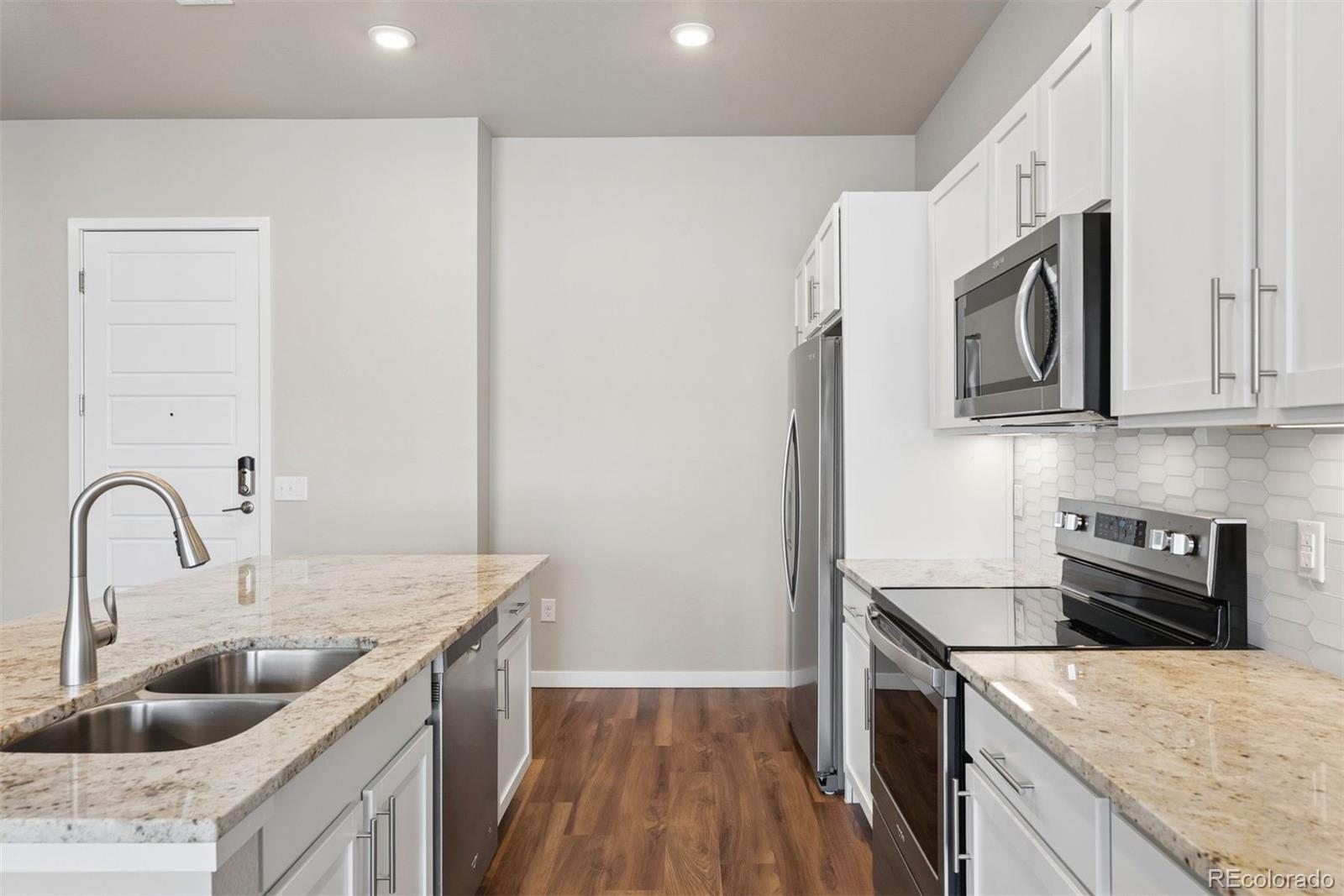 MLS Image #3 for 480 e fremont place,centennial, Colorado