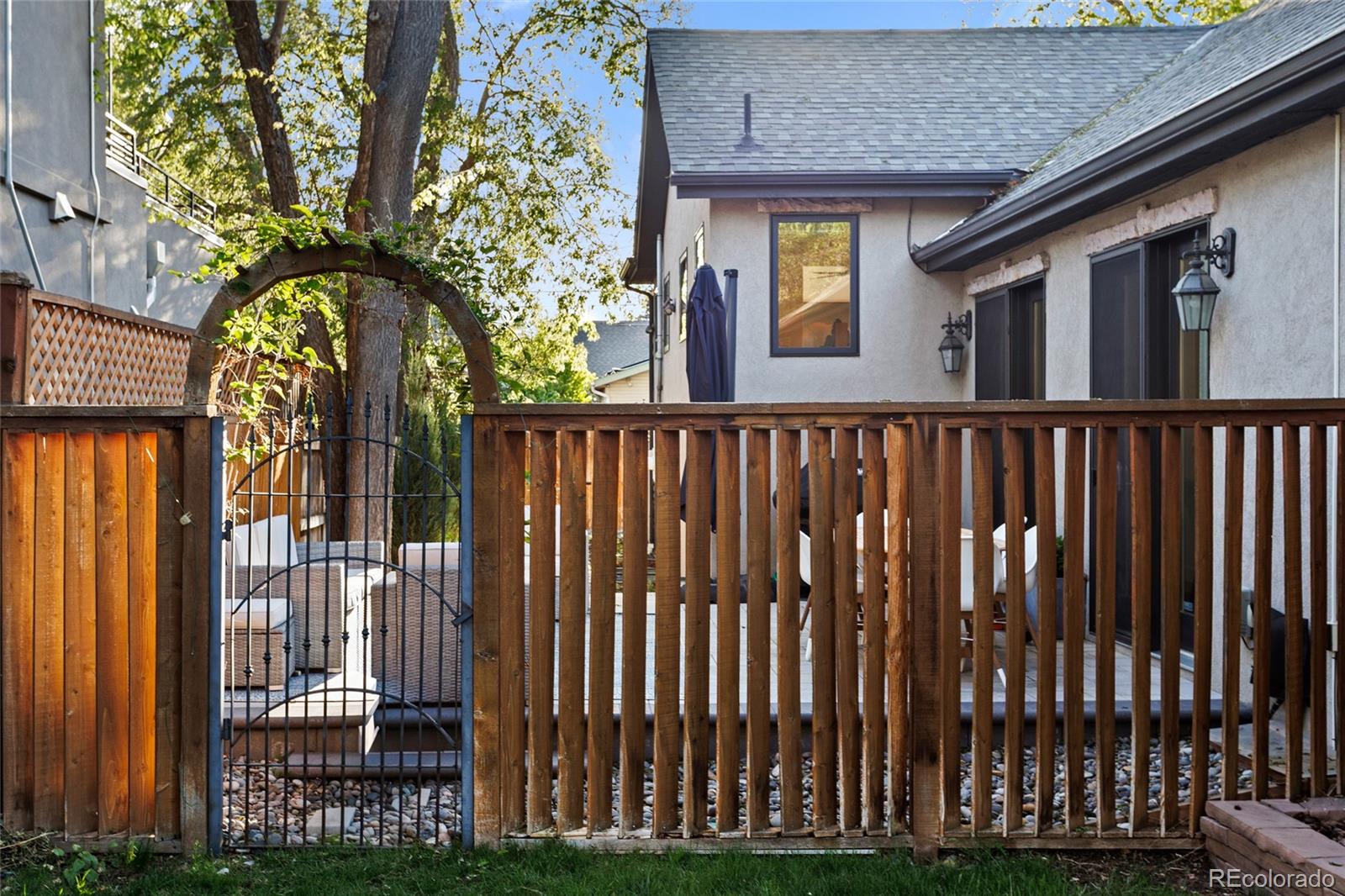 MLS Image #3 for 585 s emerson street,denver, Colorado