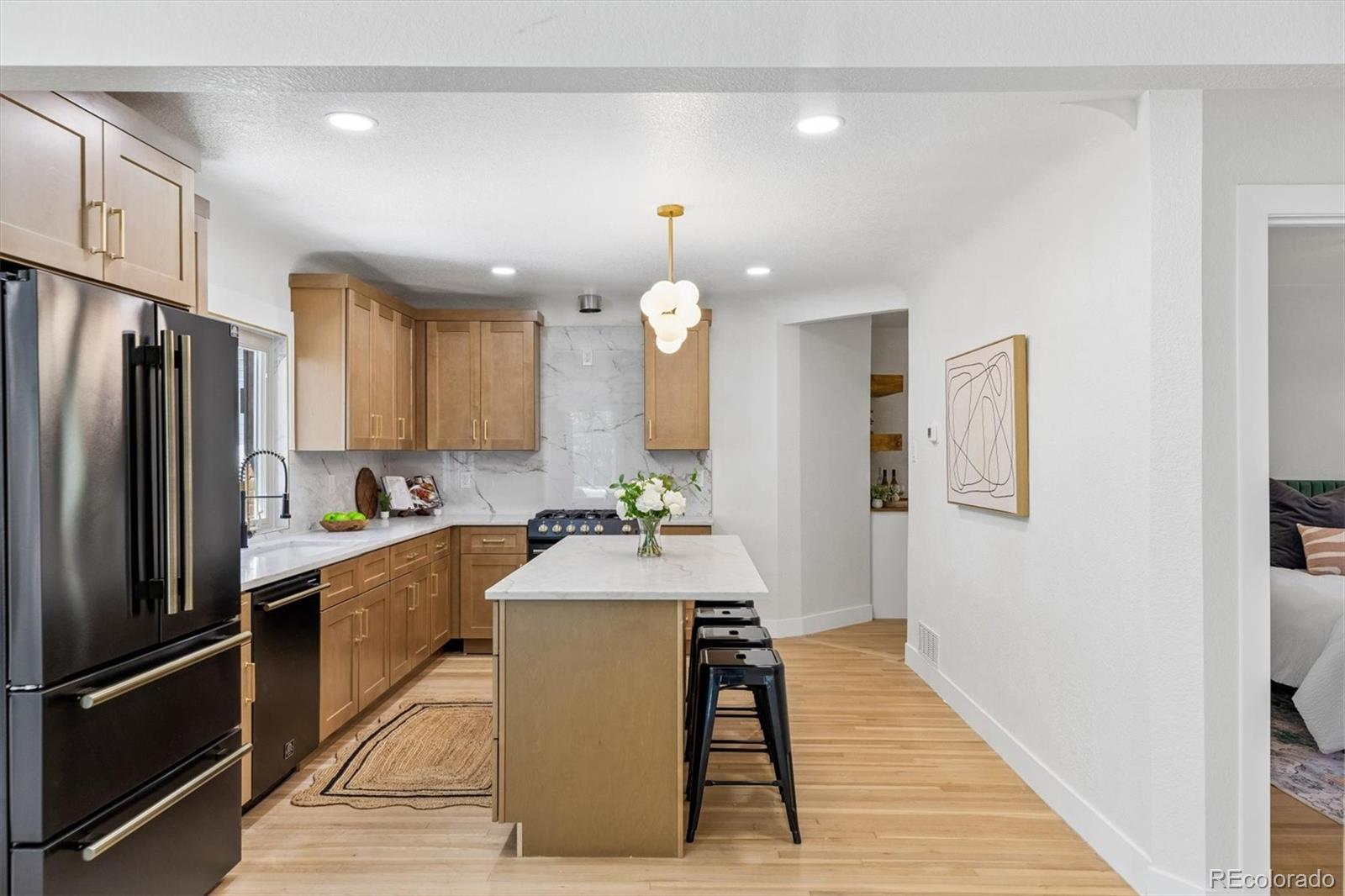 MLS Image #10 for 2260  leyden street,denver, Colorado