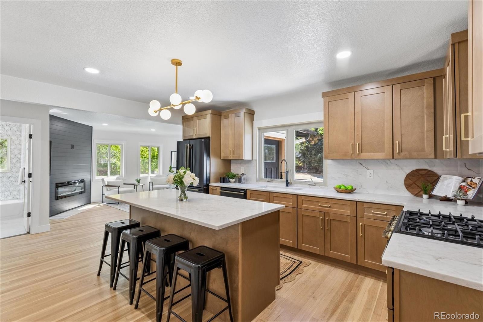 MLS Image #8 for 2260  leyden street,denver, Colorado