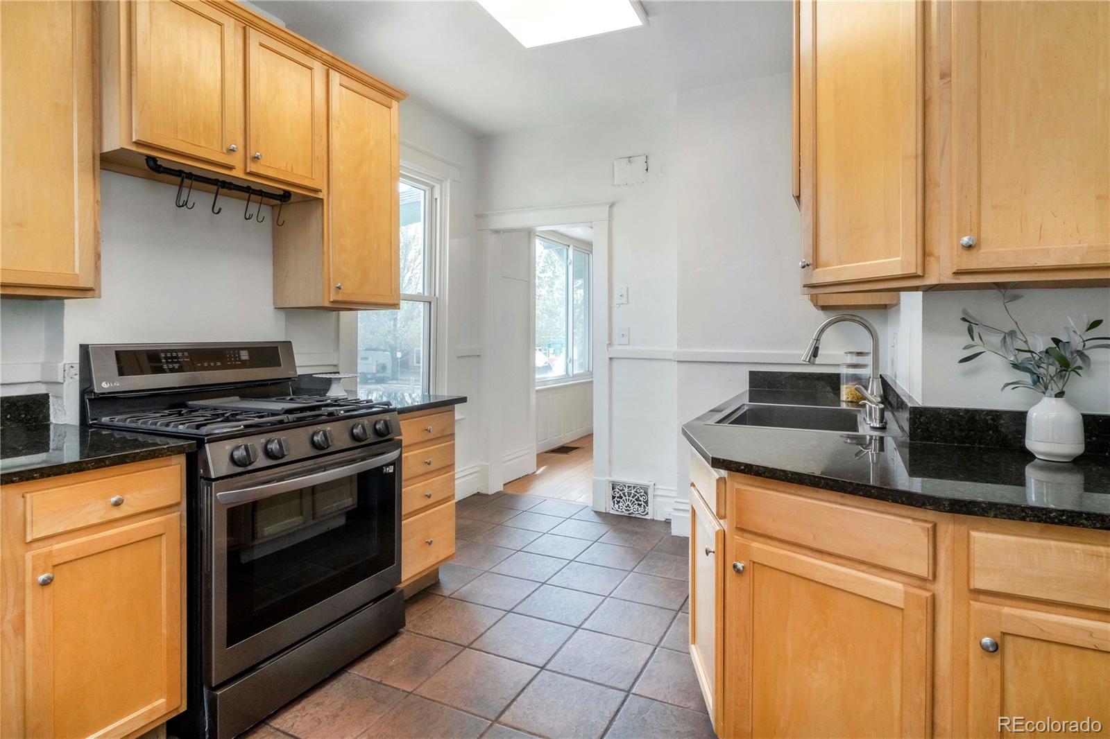 MLS Image #12 for 2500 n gilpin street,denver, Colorado