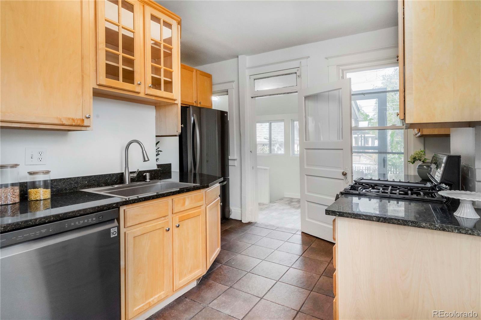 MLS Image #13 for 2500 n gilpin street,denver, Colorado