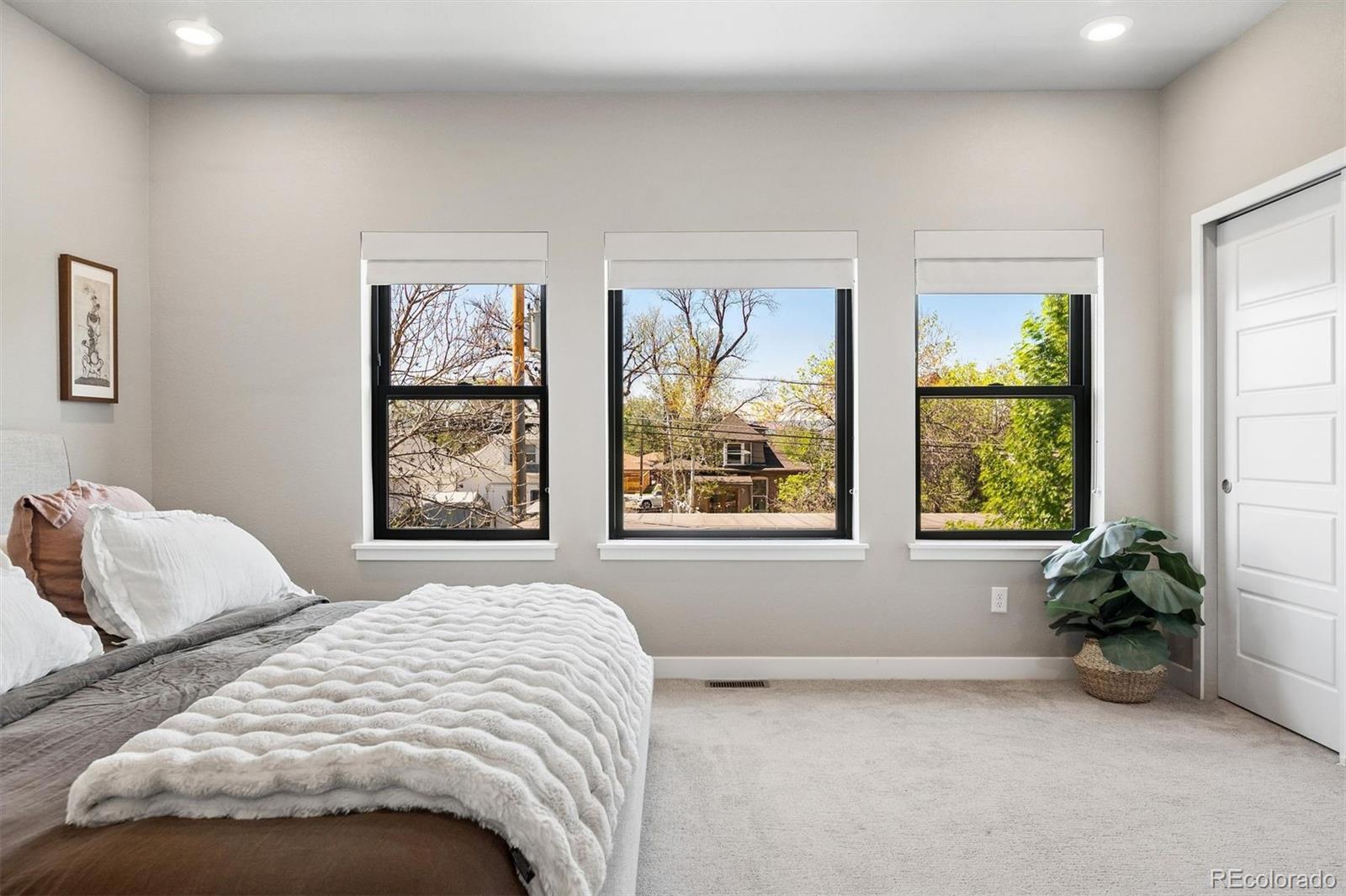 MLS Image #18 for 1331 s logan street,denver, Colorado