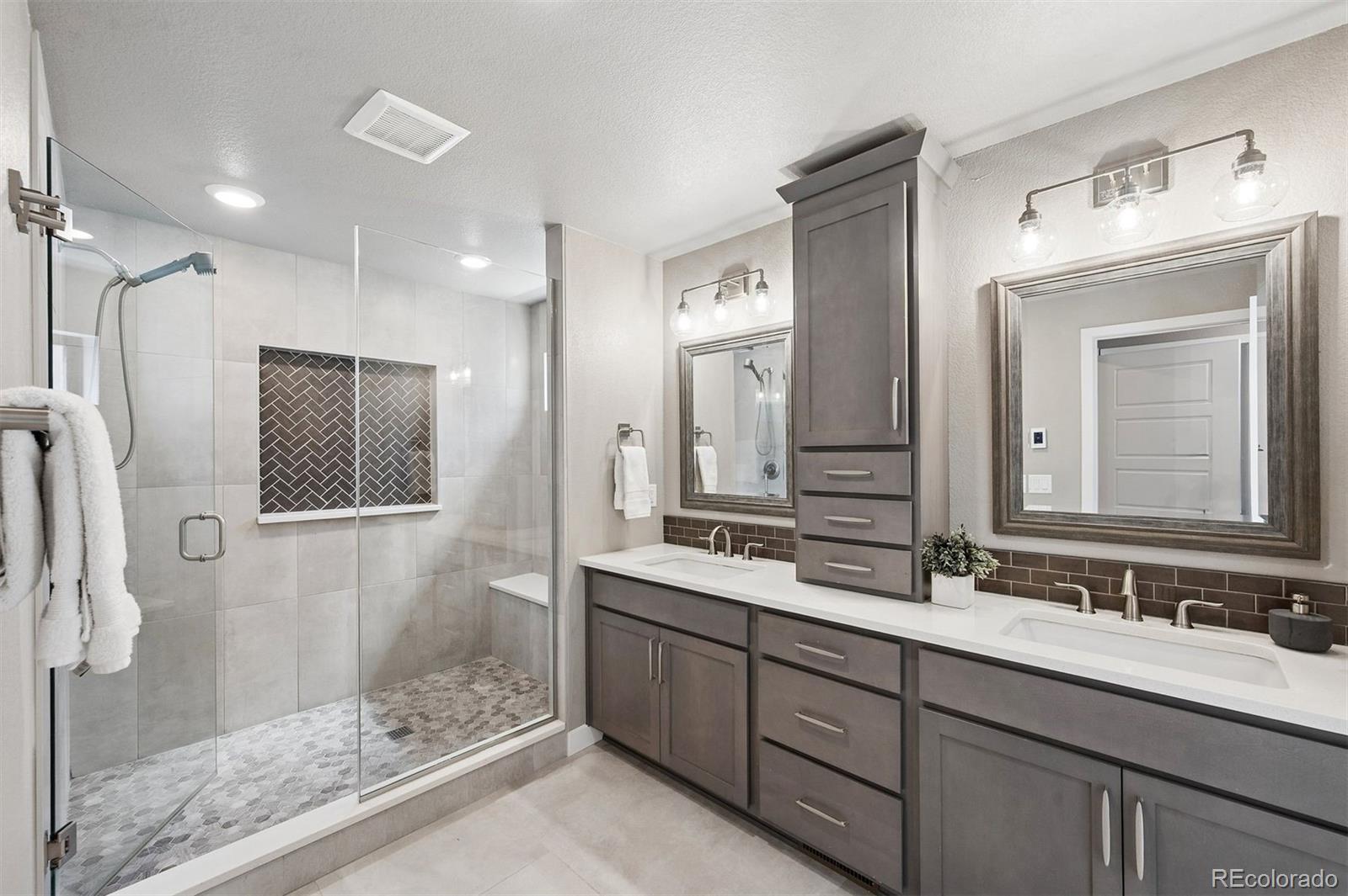 MLS Image #21 for 1331 s logan street,denver, Colorado