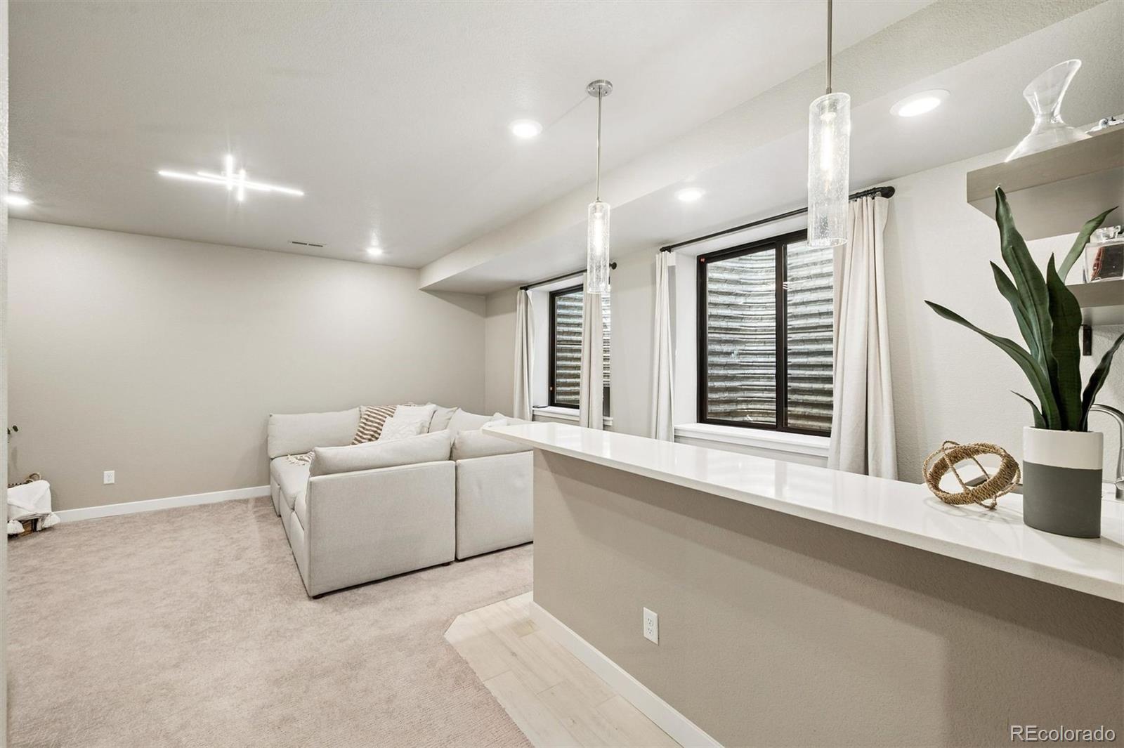 MLS Image #25 for 1331 s logan street,denver, Colorado