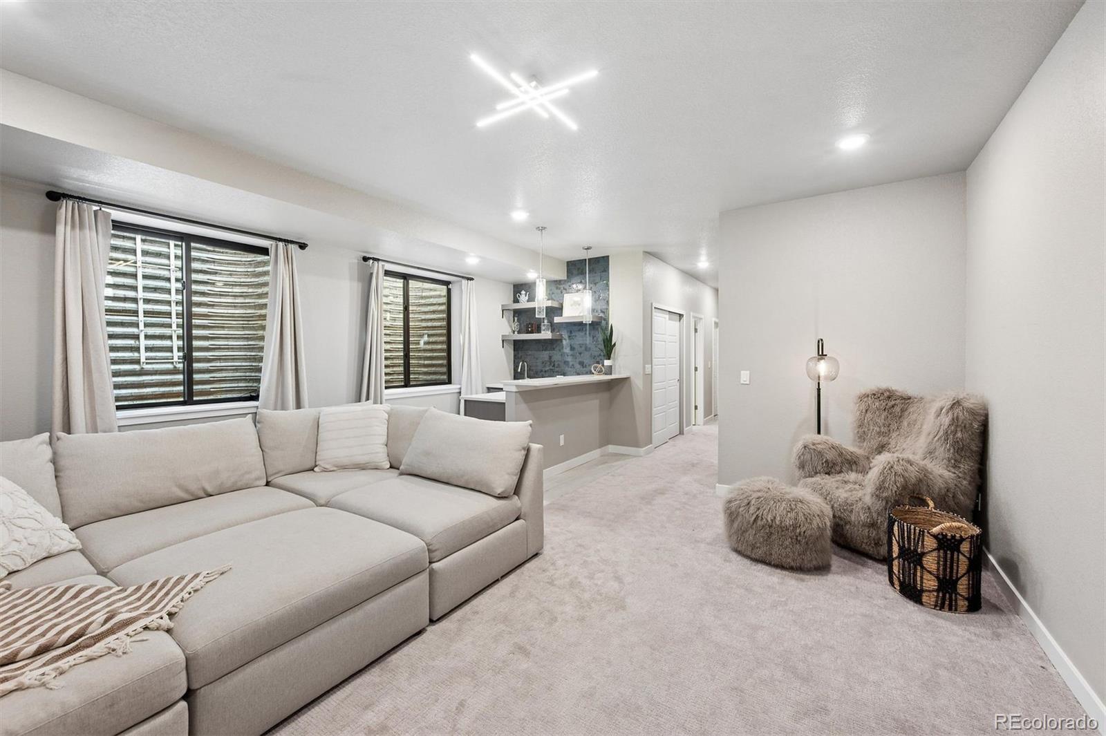 MLS Image #29 for 1331 s logan street,denver, Colorado