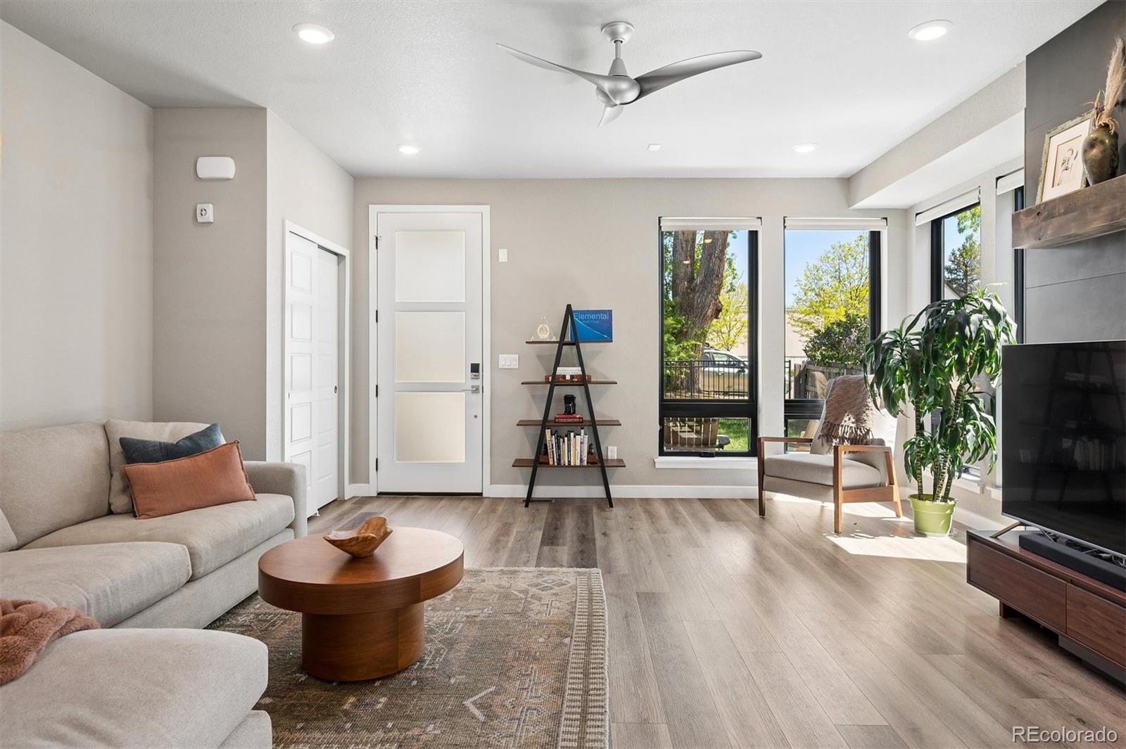 MLS Image #7 for 1331 s logan street,denver, Colorado