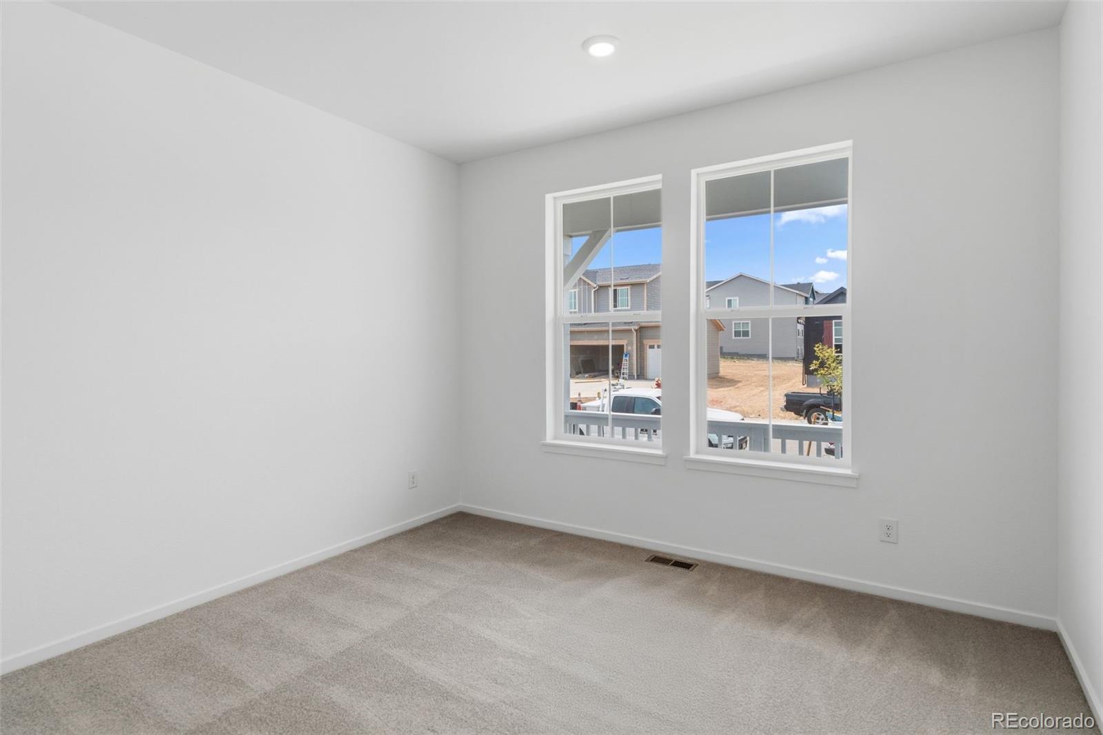 MLS Image #15 for 703  pershing point,elizabeth, Colorado