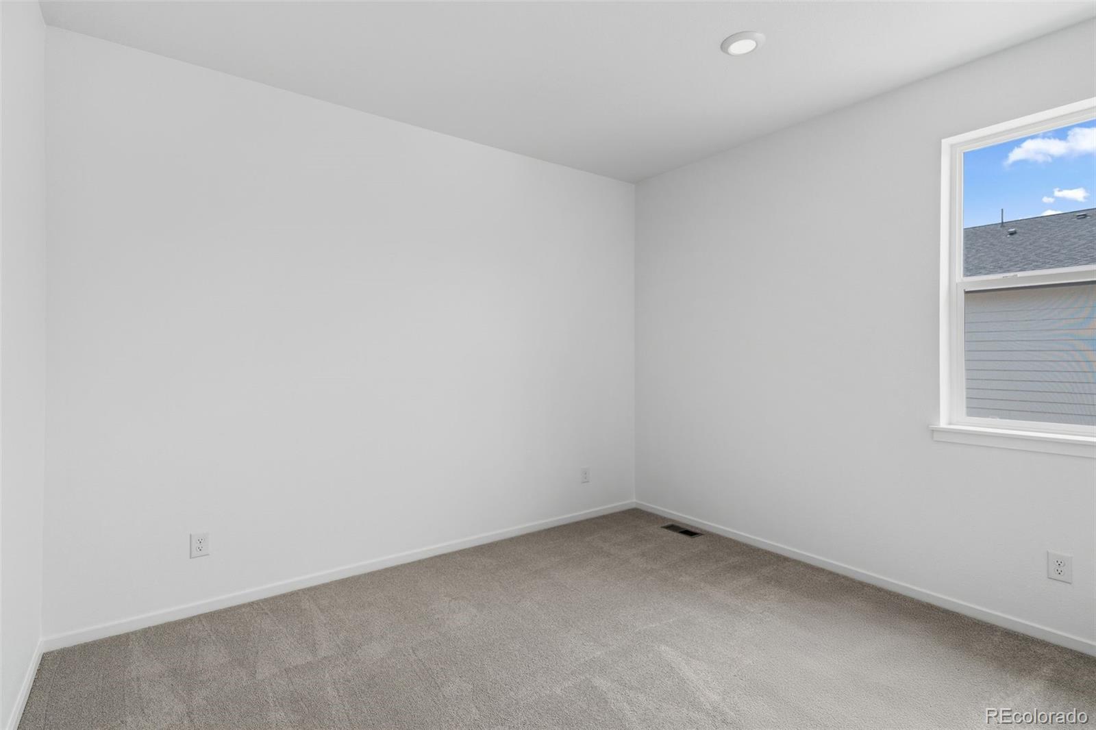 MLS Image #18 for 703  pershing point,elizabeth, Colorado