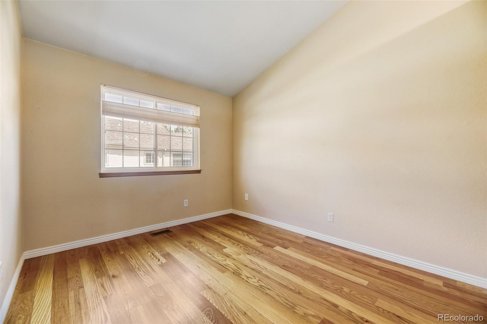 MLS Image #16 for 2083 s xenia way,denver, Colorado