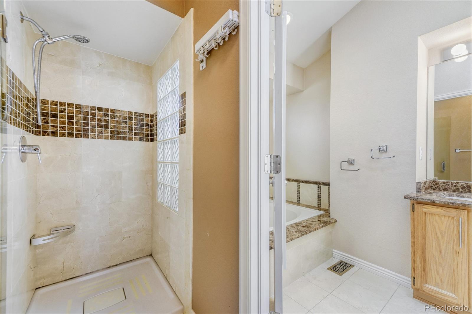 MLS Image #19 for 2083 s xenia way,denver, Colorado