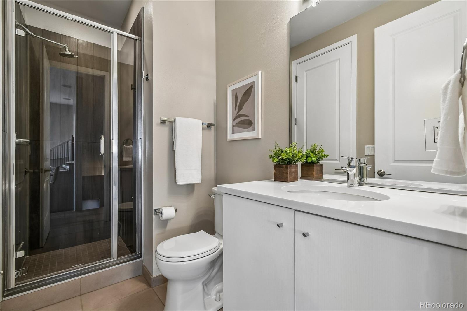 MLS Image #18 for 2327  glenarm place 2,denver, Colorado