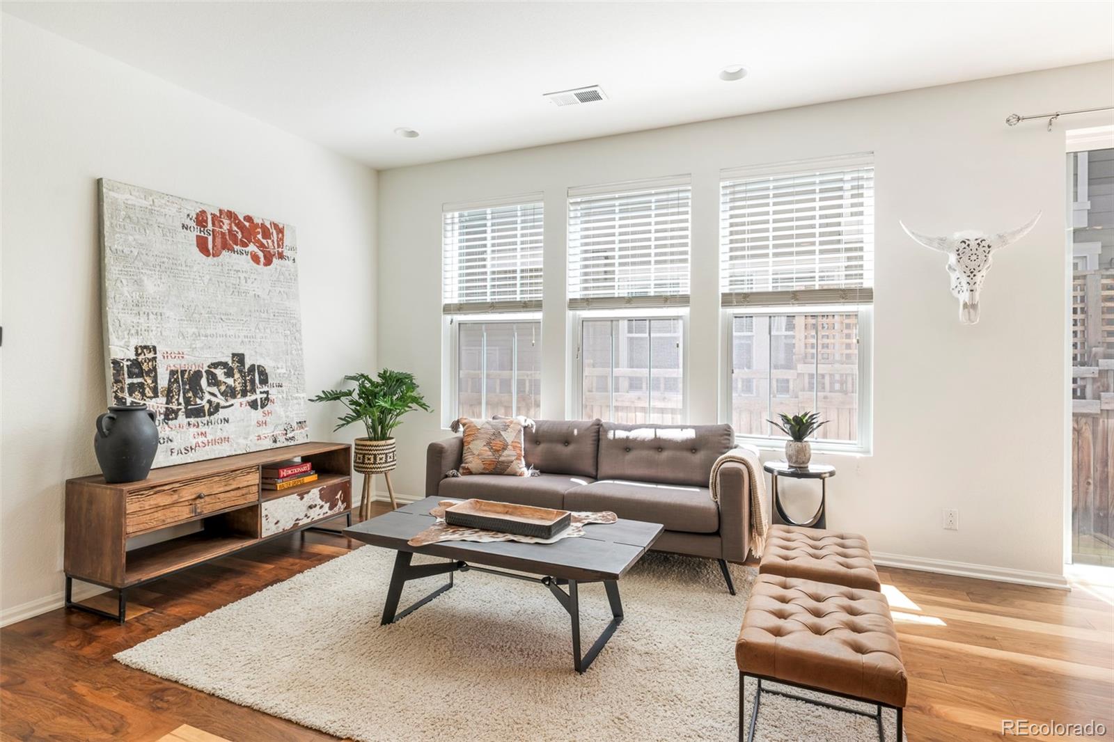 MLS Image #7 for 11045 e 28th place,denver, Colorado