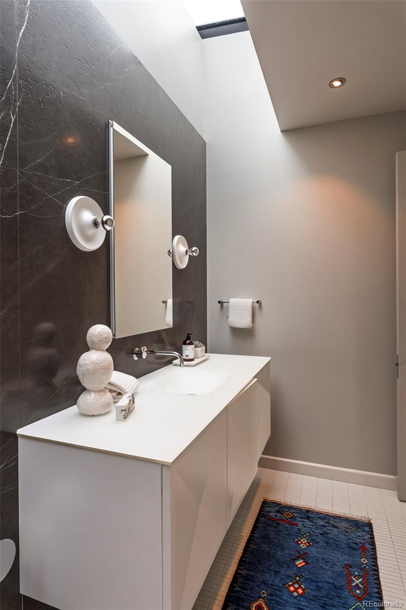 MLS Image #29 for 801 s ellipse way,denver, Colorado