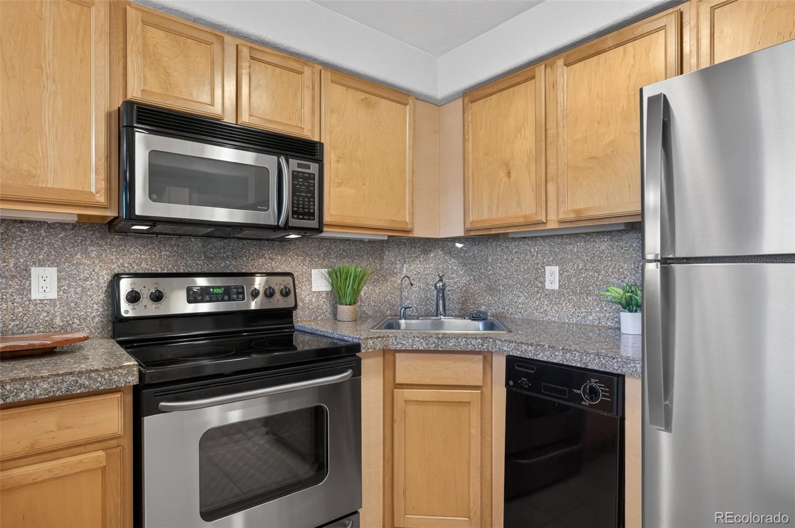 MLS Image #17 for 1833 n williams street,denver, Colorado