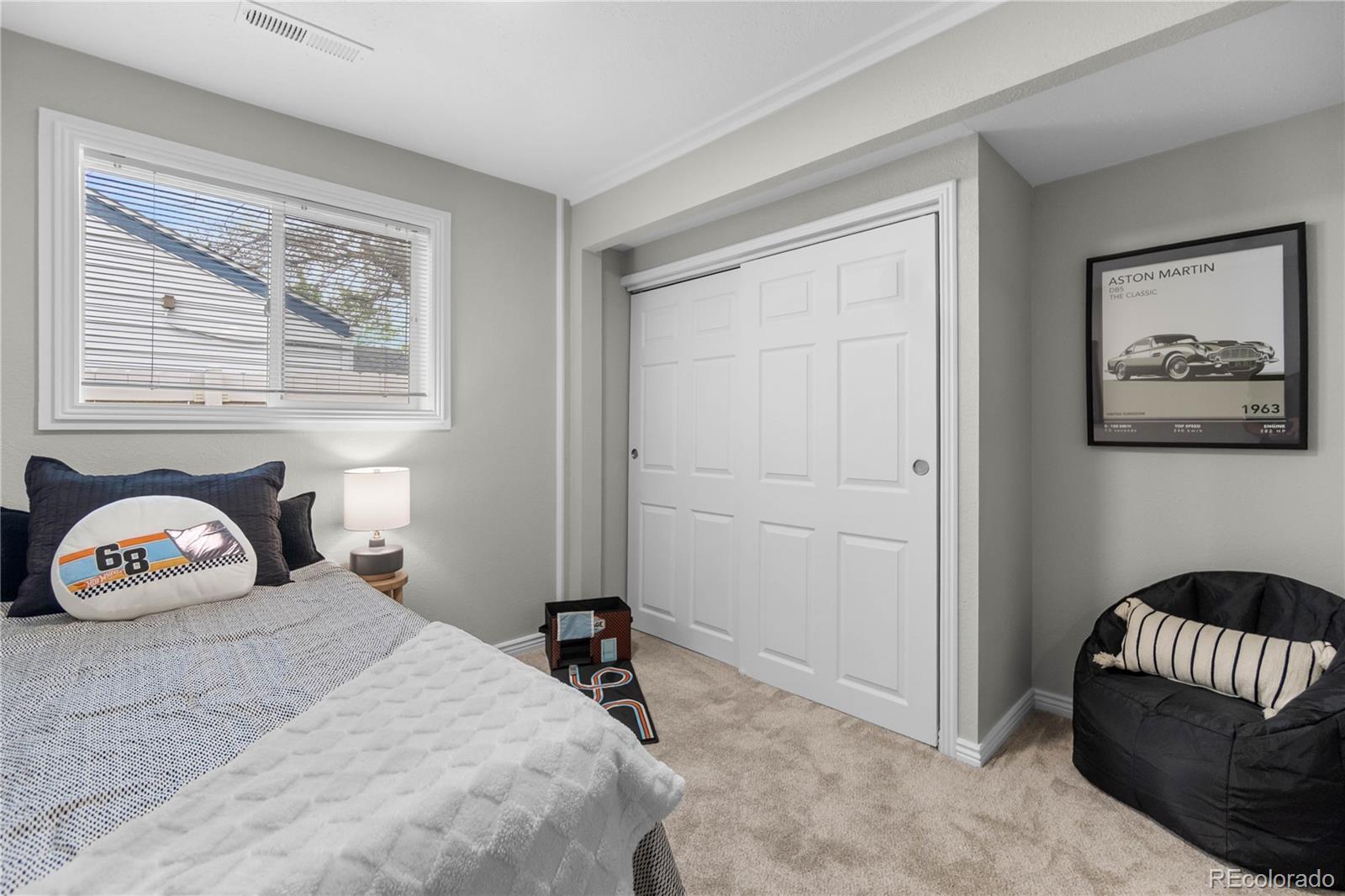 MLS Image #23 for 3056 s grape way,denver, Colorado