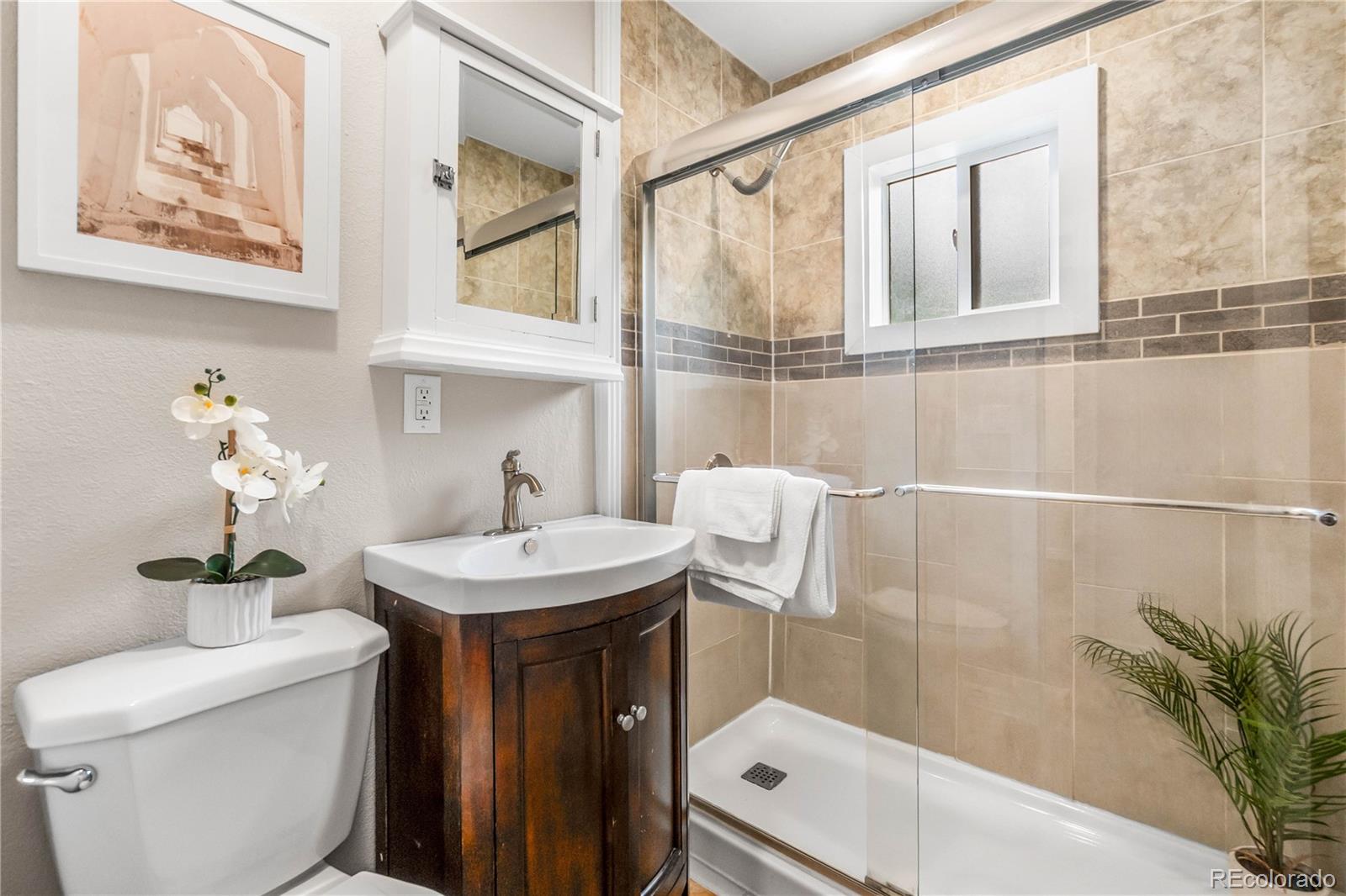 MLS Image #25 for 3056 s grape way,denver, Colorado