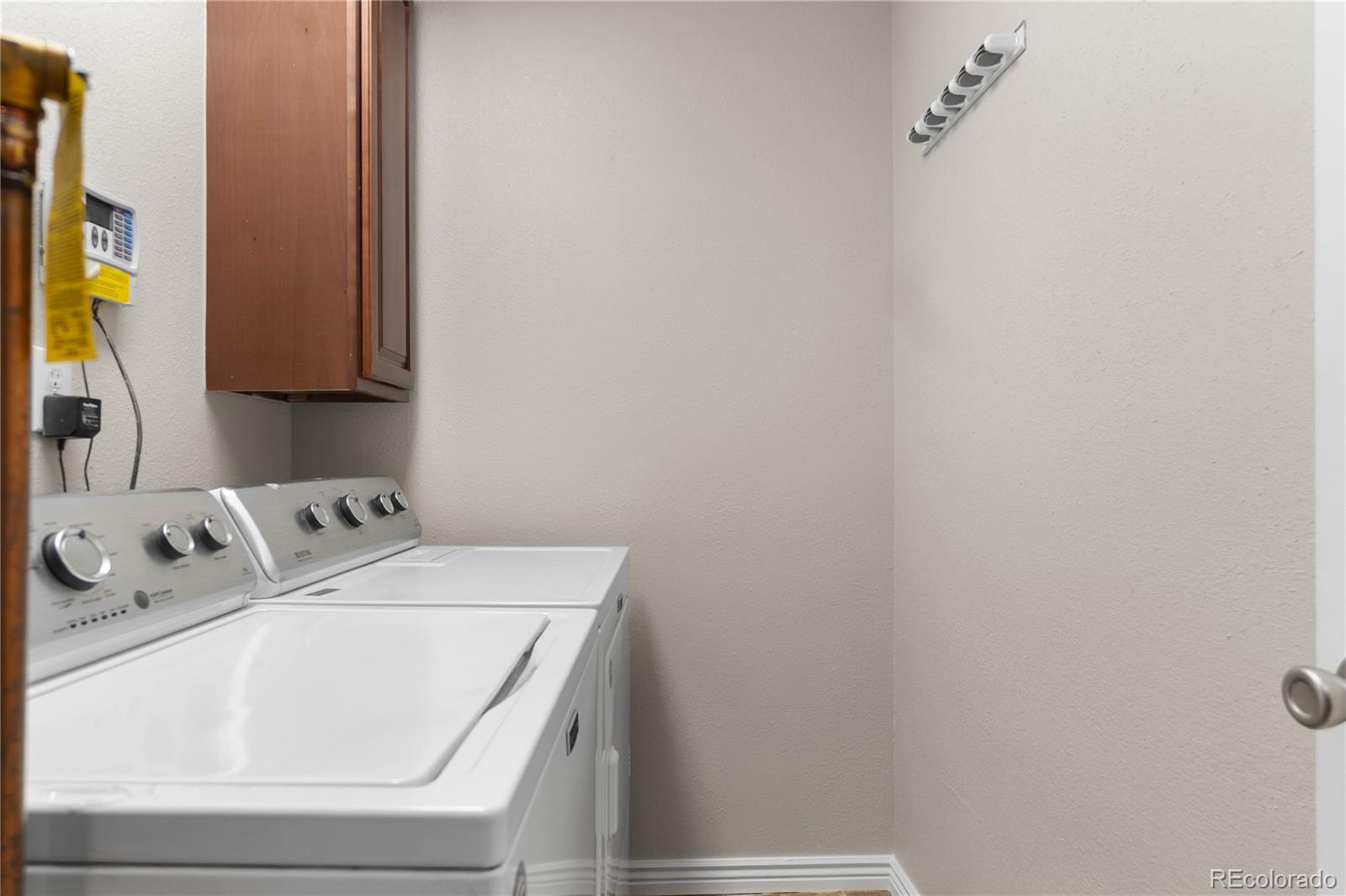 MLS Image #34 for 3056 s grape way,denver, Colorado