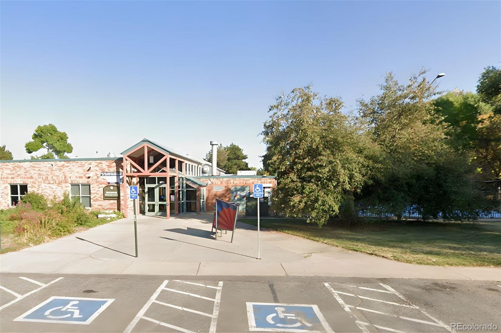 MLS Image #48 for 3056 s grape way,denver, Colorado