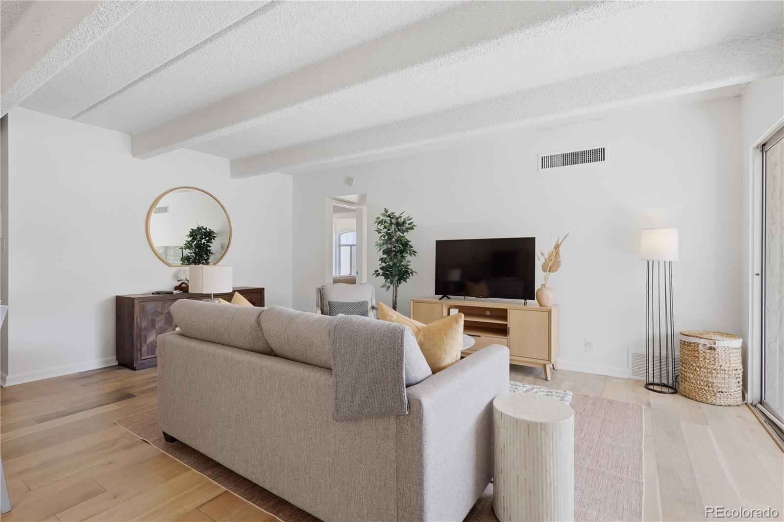 MLS Image #8 for 1365  columbine street street,denver, Colorado