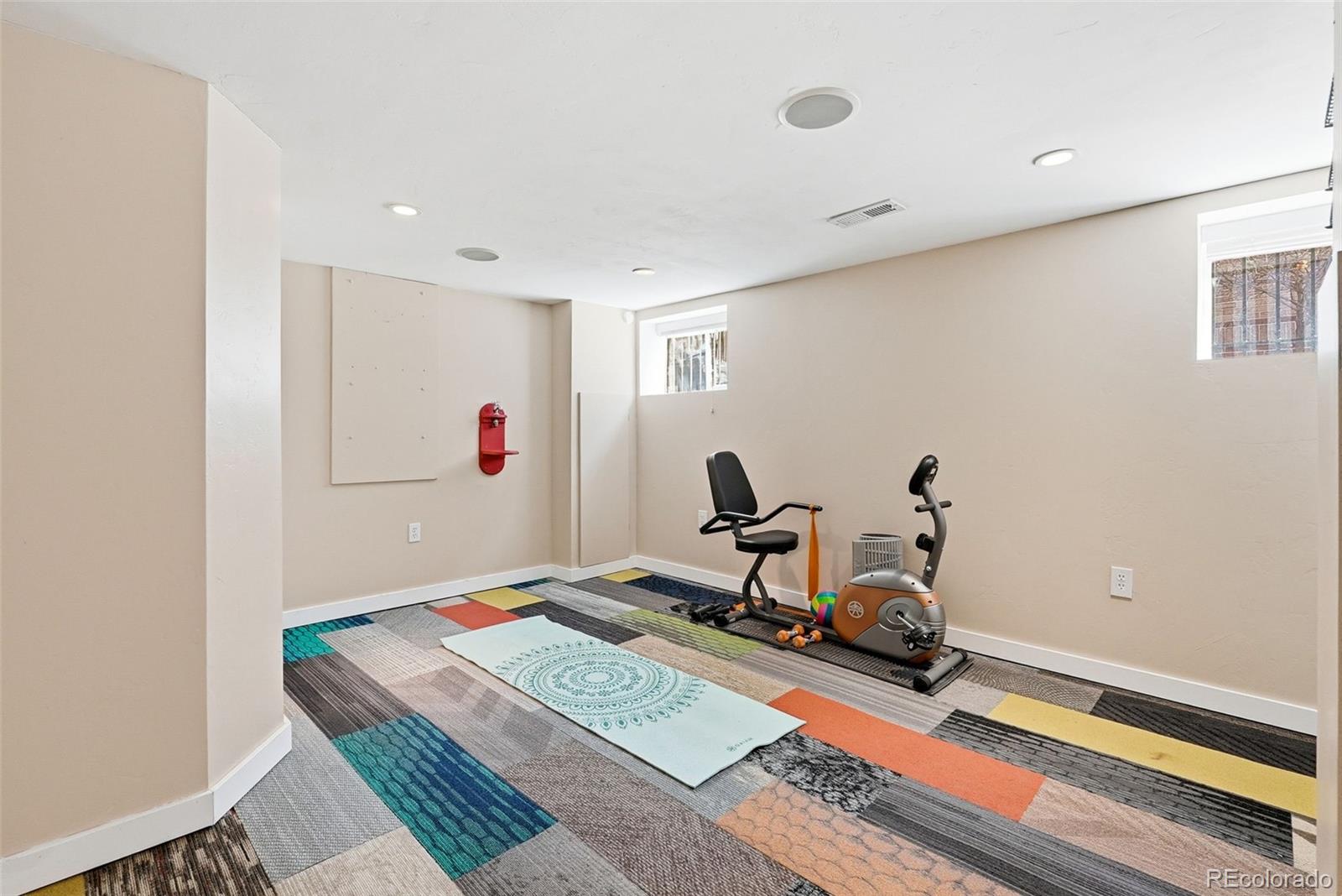 MLS Image #21 for 2391  holly street,denver, Colorado