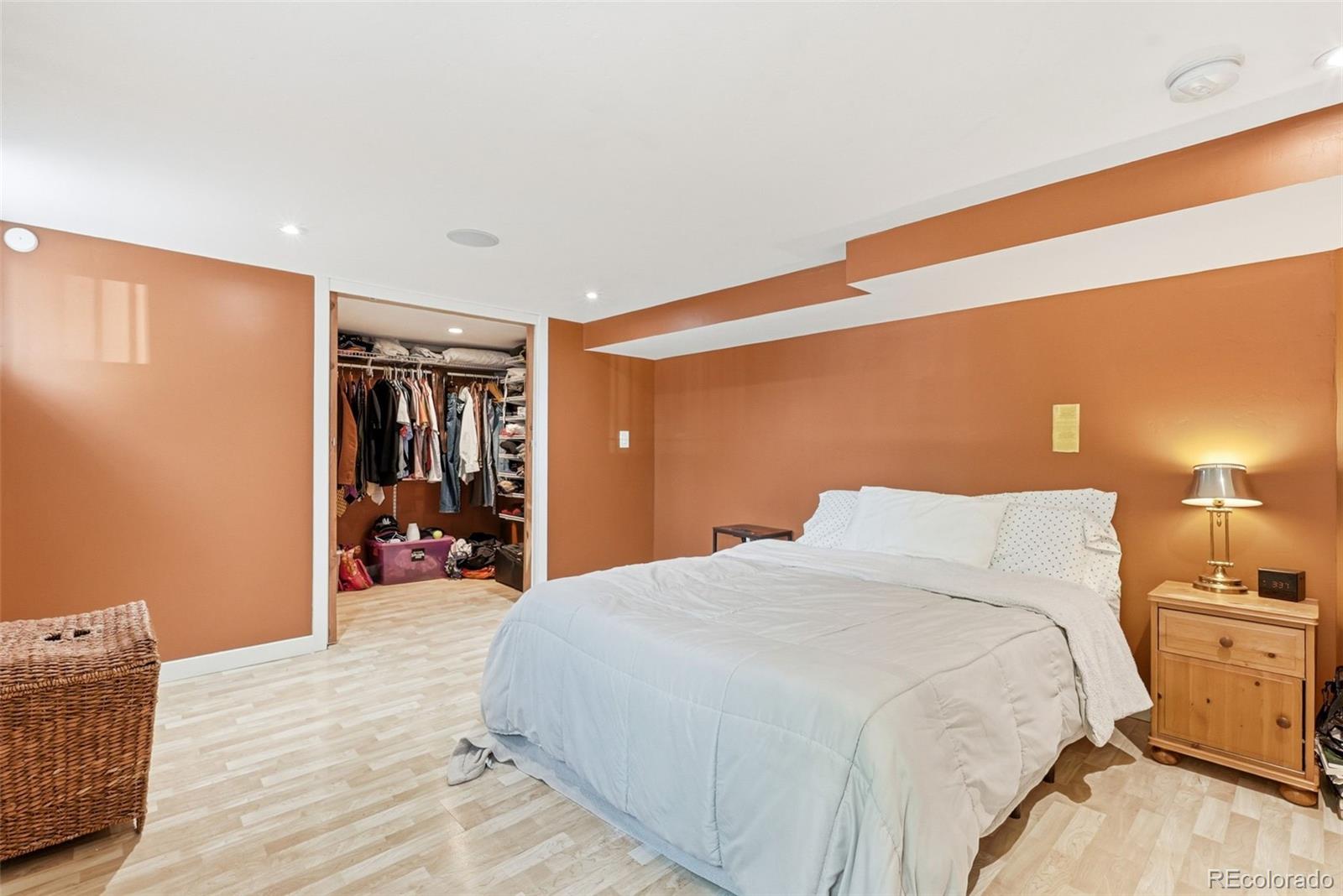 MLS Image #23 for 2391  holly street,denver, Colorado