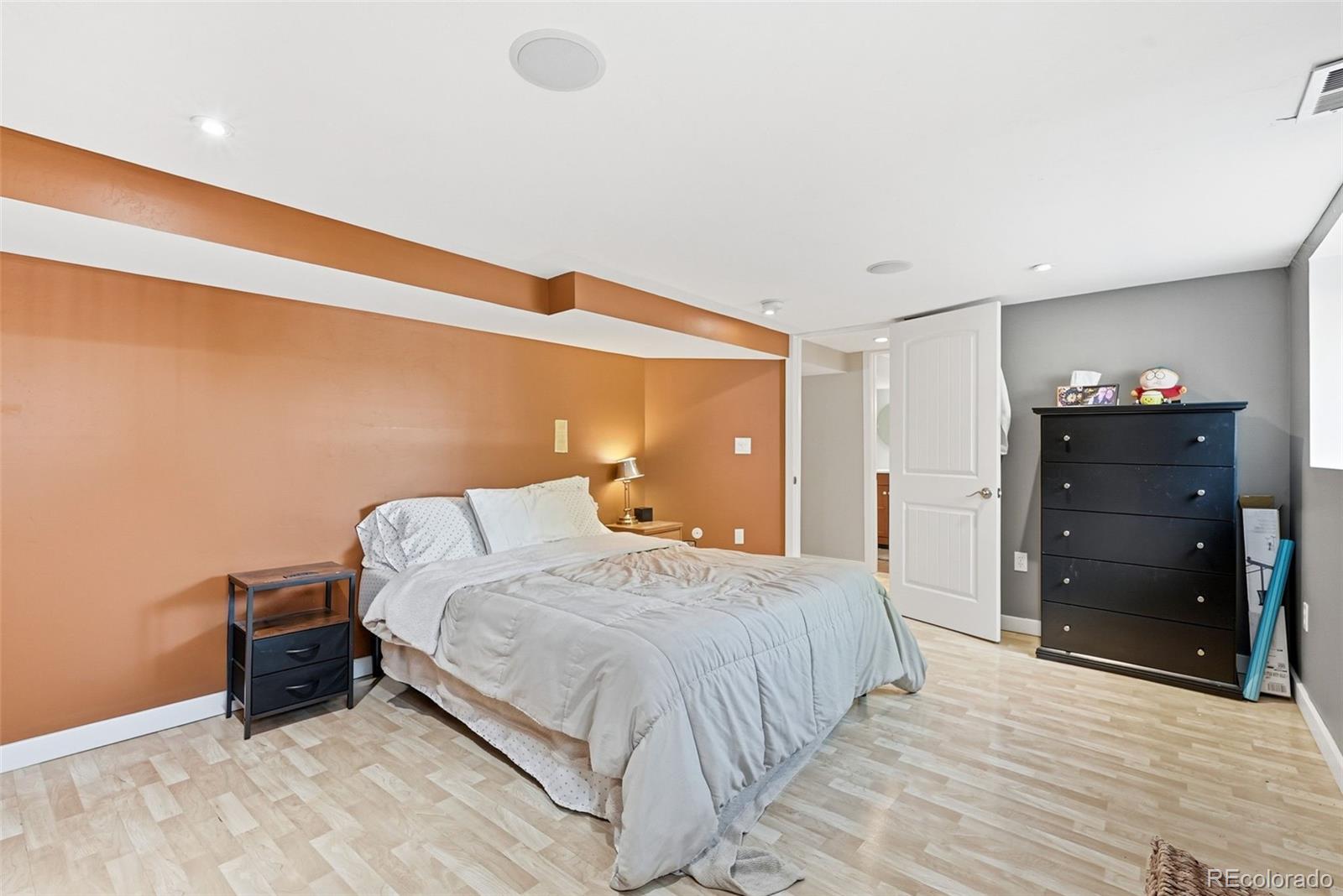 MLS Image #25 for 2391  holly street,denver, Colorado