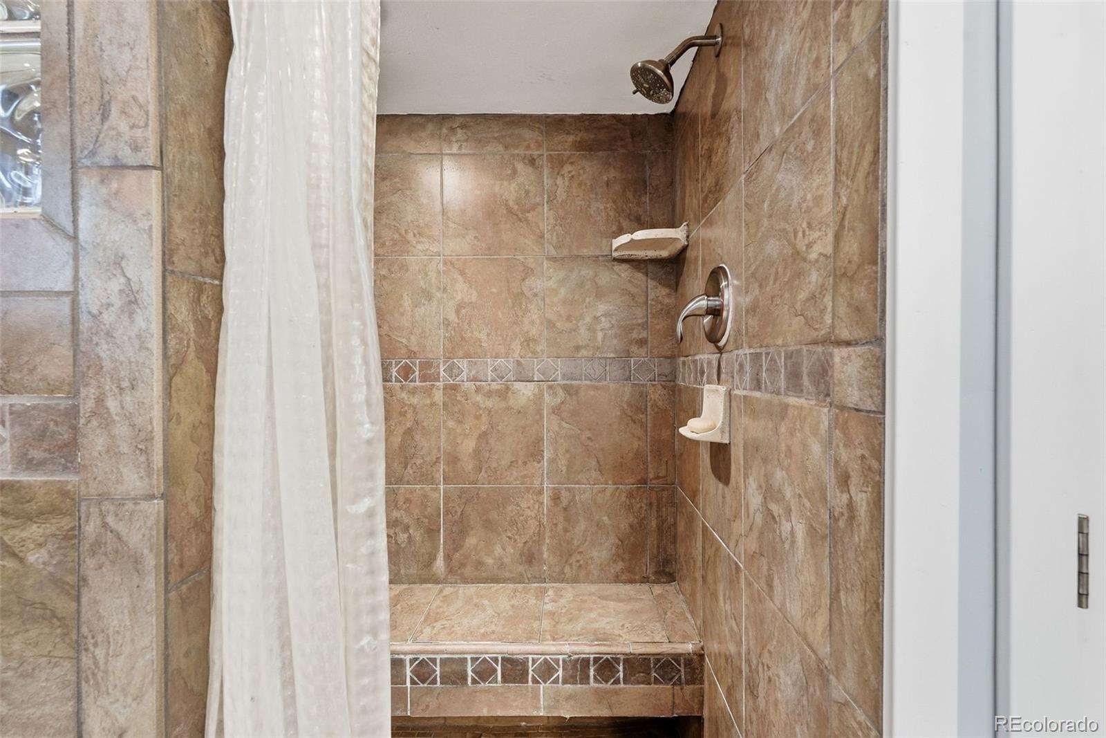 MLS Image #29 for 2391  holly street,denver, Colorado