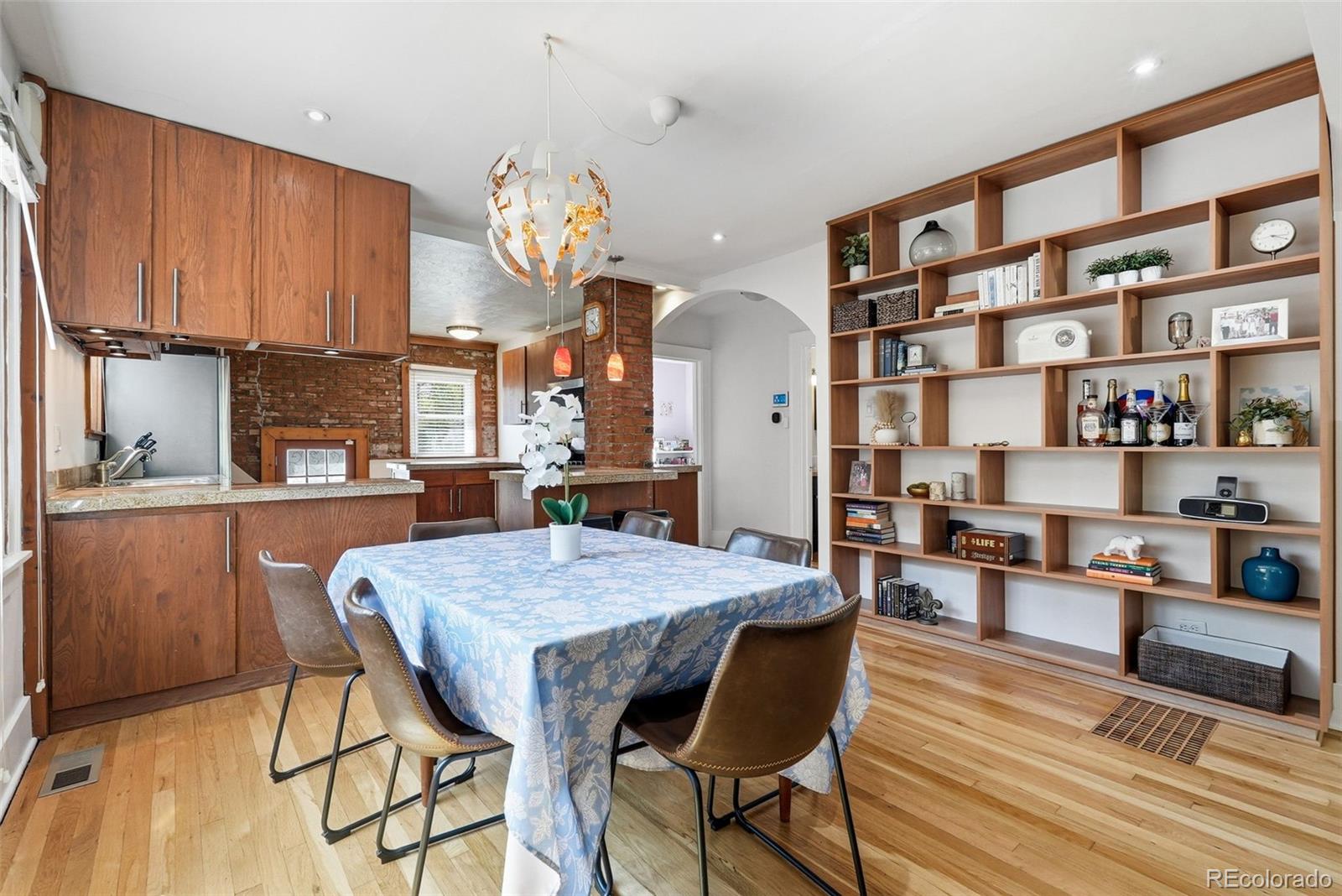 MLS Image #7 for 2391  holly street,denver, Colorado