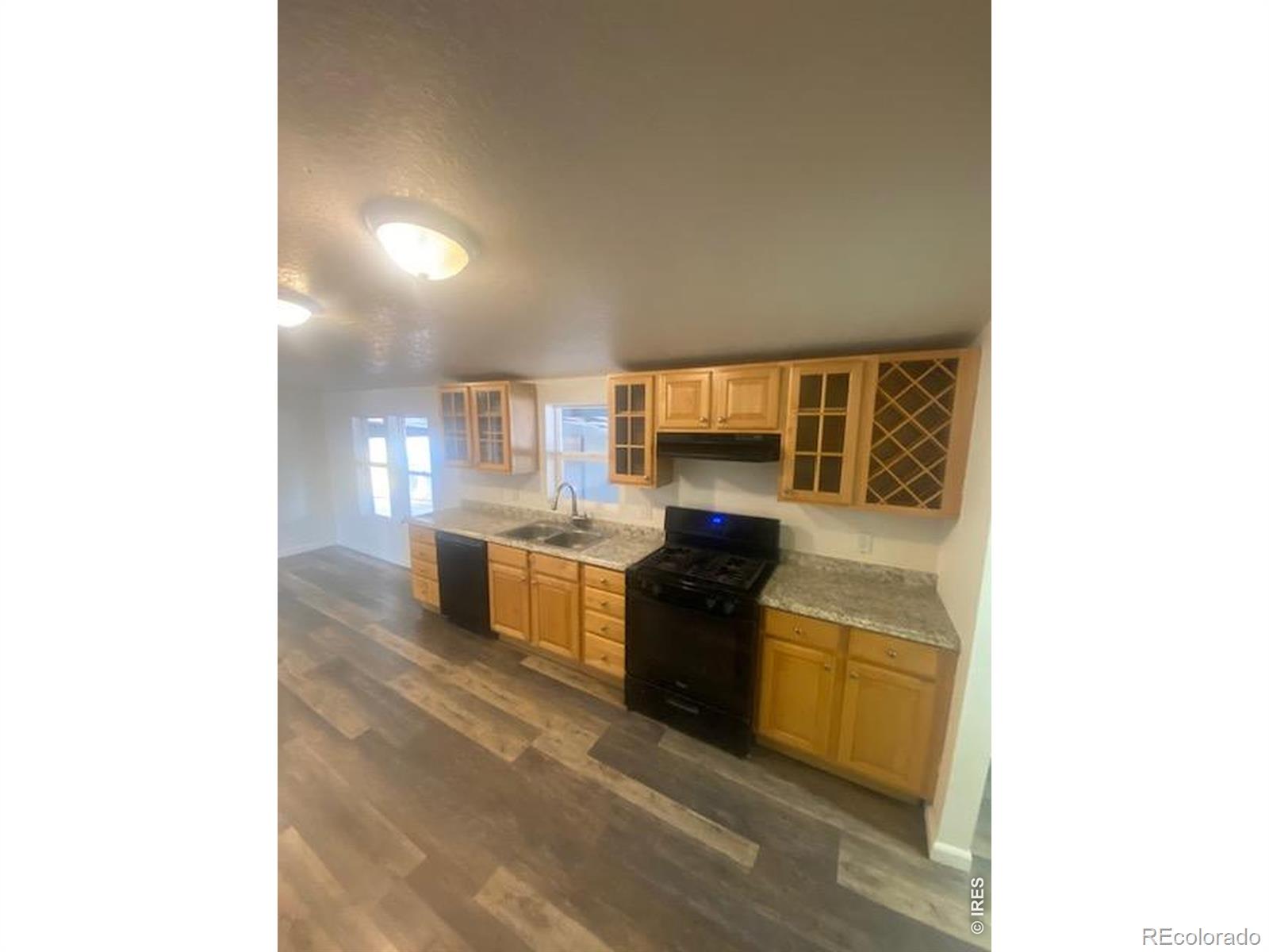 MLS Image #10 for 20175  southgate avenue,la salle, Colorado