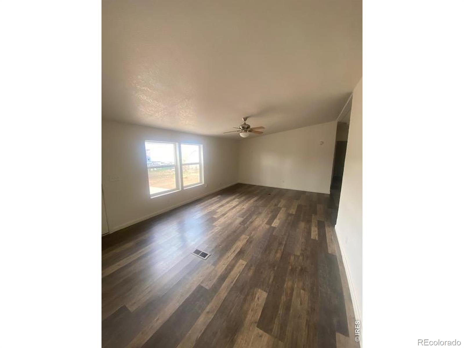 MLS Image #6 for 20175  southgate avenue,la salle, Colorado