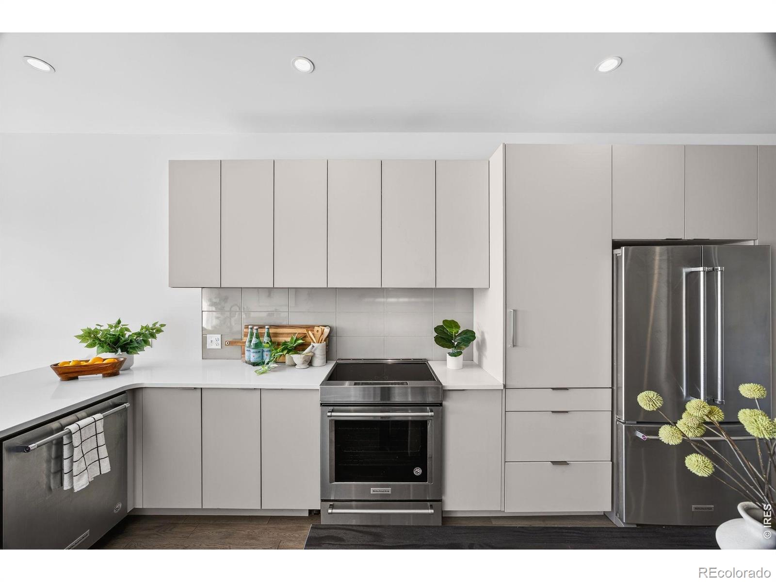 MLS Image #10 for 1300 n ogden street,denver, Colorado