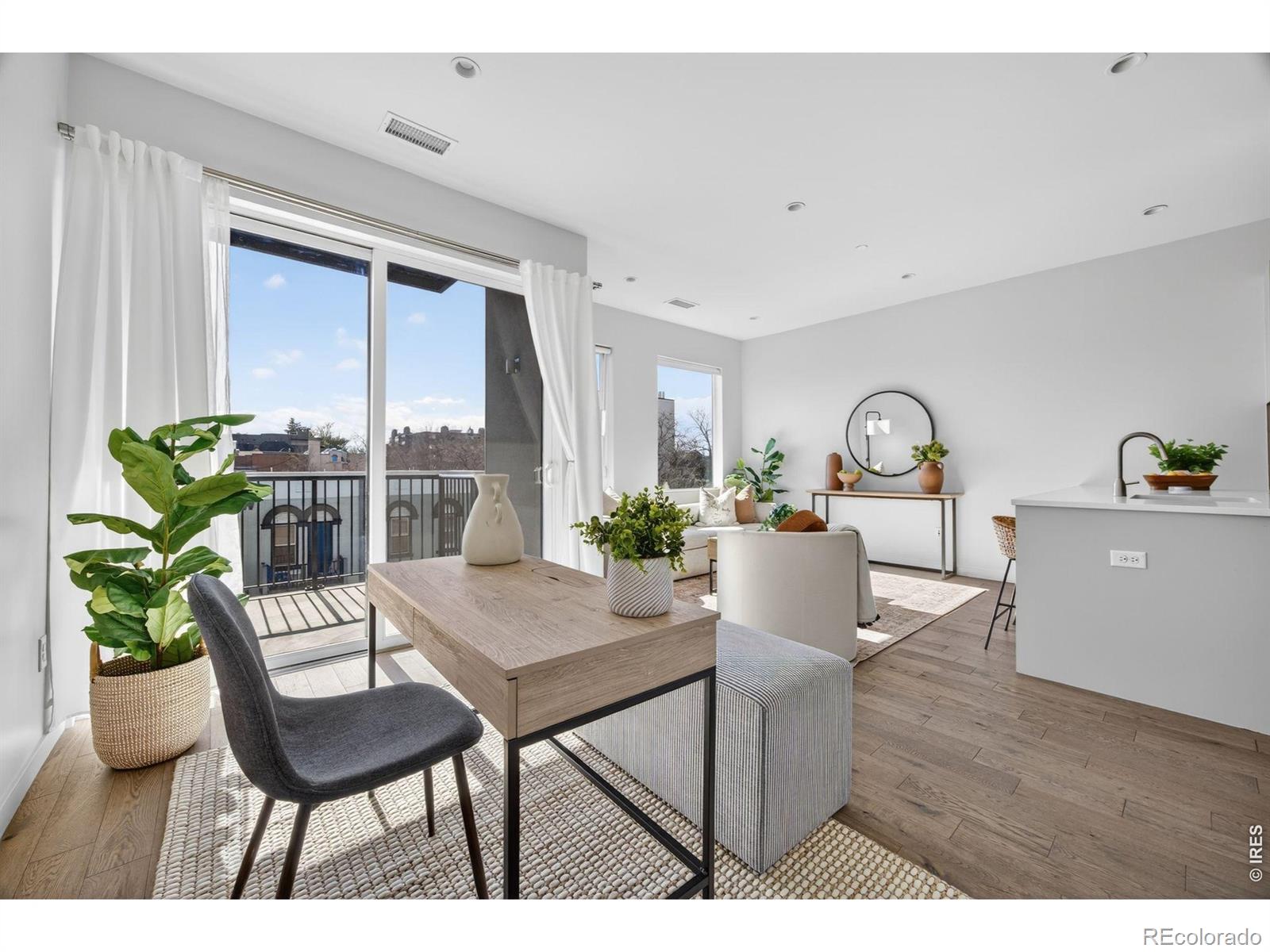 MLS Image #15 for 1300 n ogden street,denver, Colorado