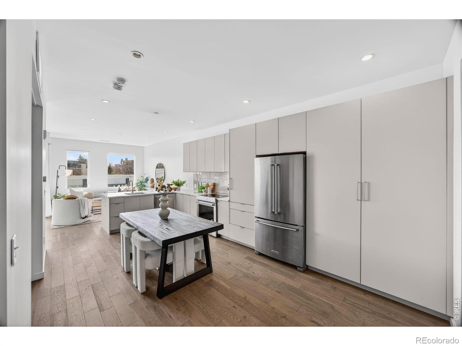 MLS Image #3 for 1300 n ogden street,denver, Colorado