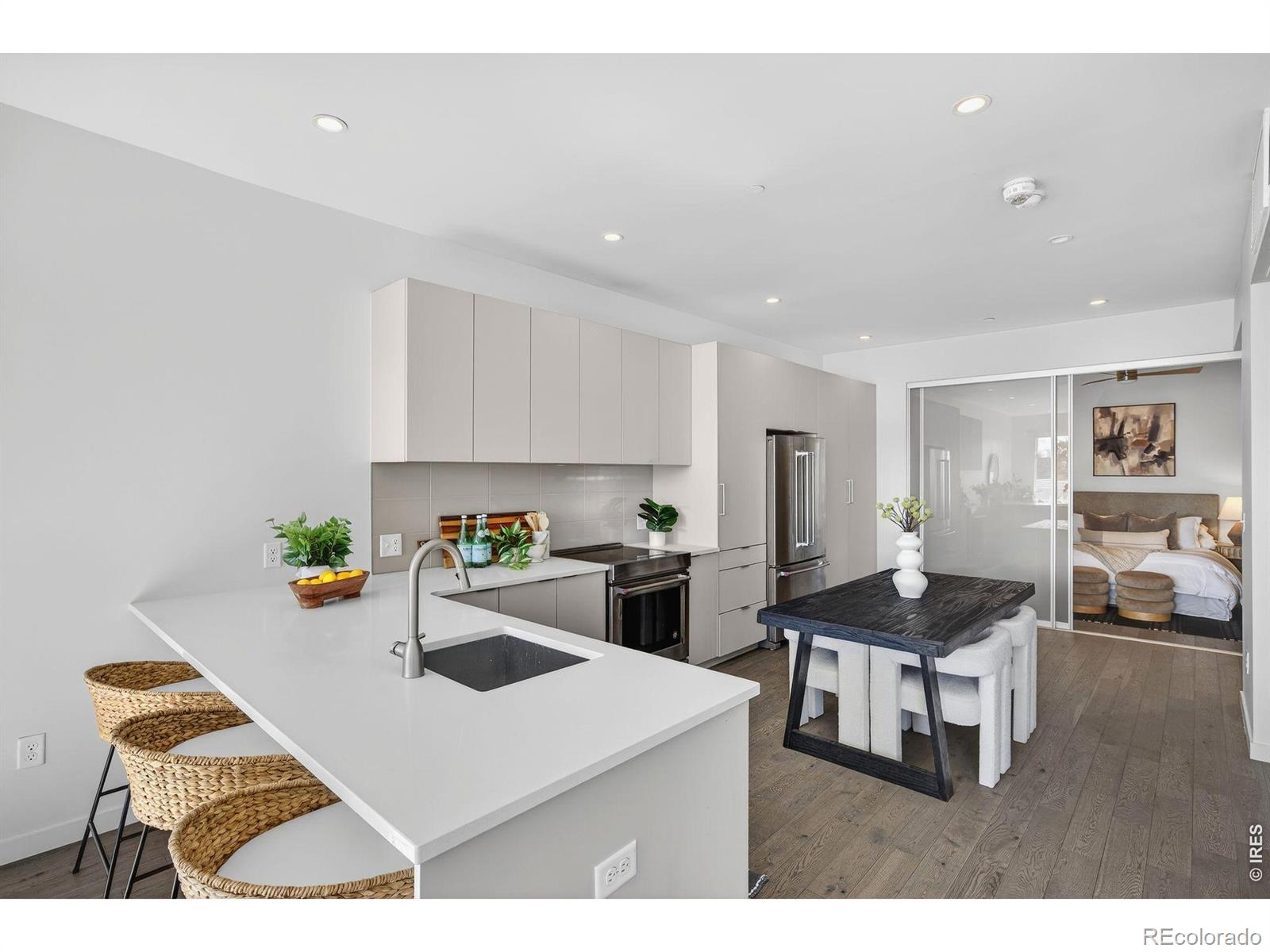 MLS Image #4 for 1300 n ogden street,denver, Colorado