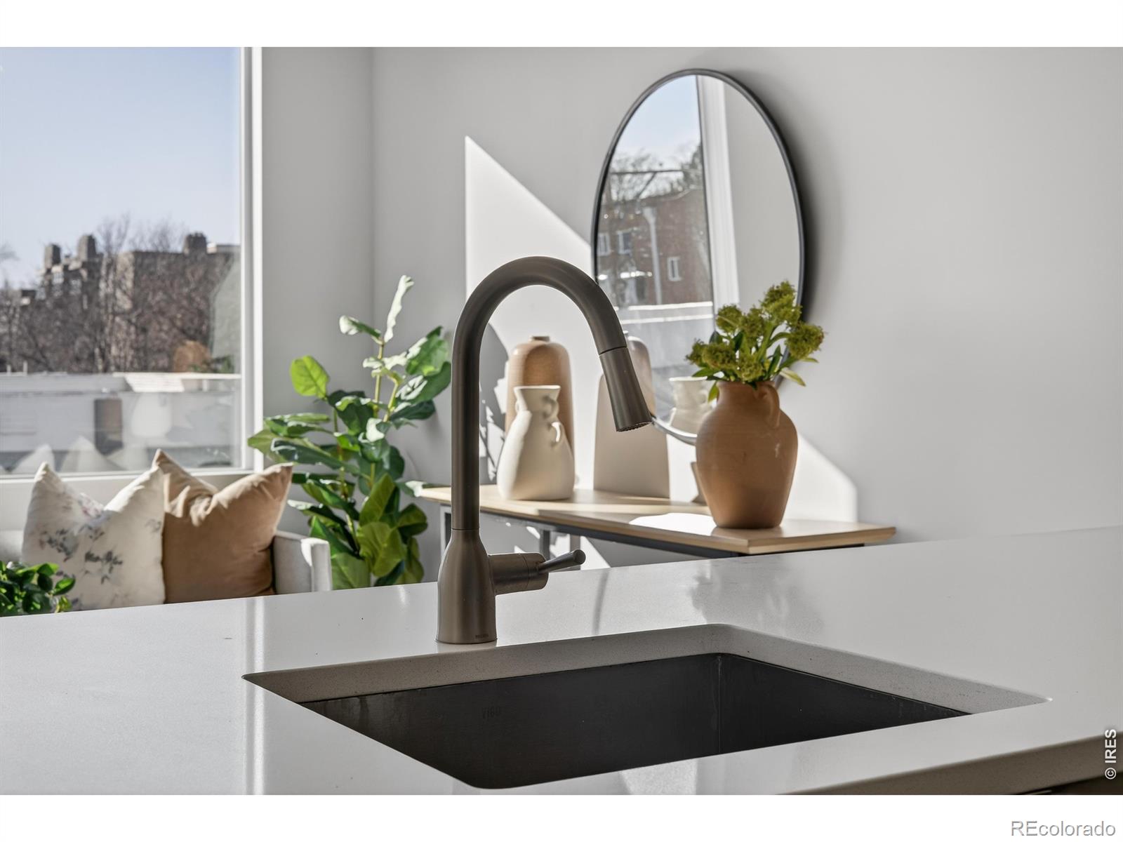 MLS Image #7 for 1300 n ogden street,denver, Colorado