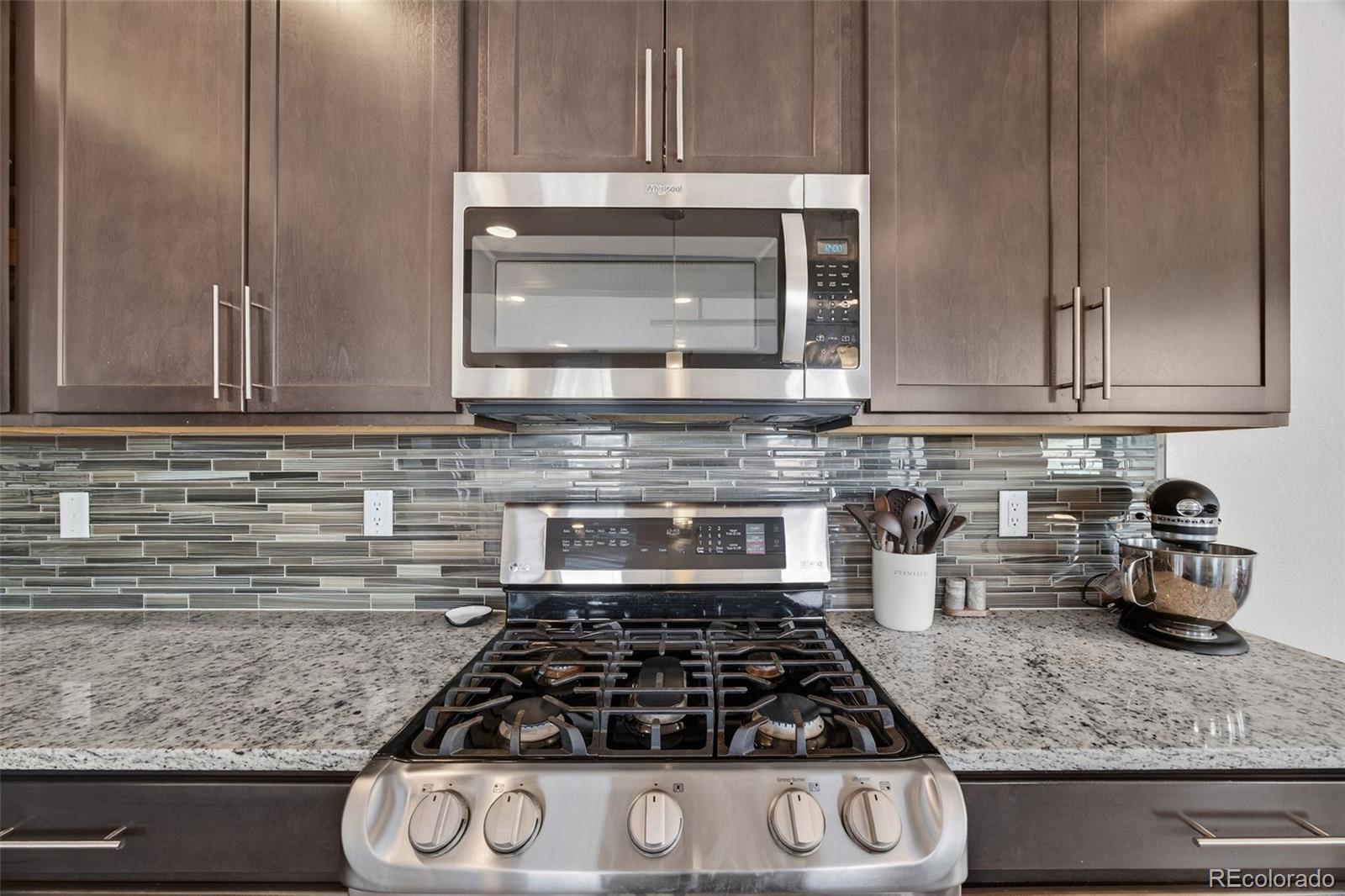 MLS Image #11 for 19518 e sunset circle,centennial, Colorado
